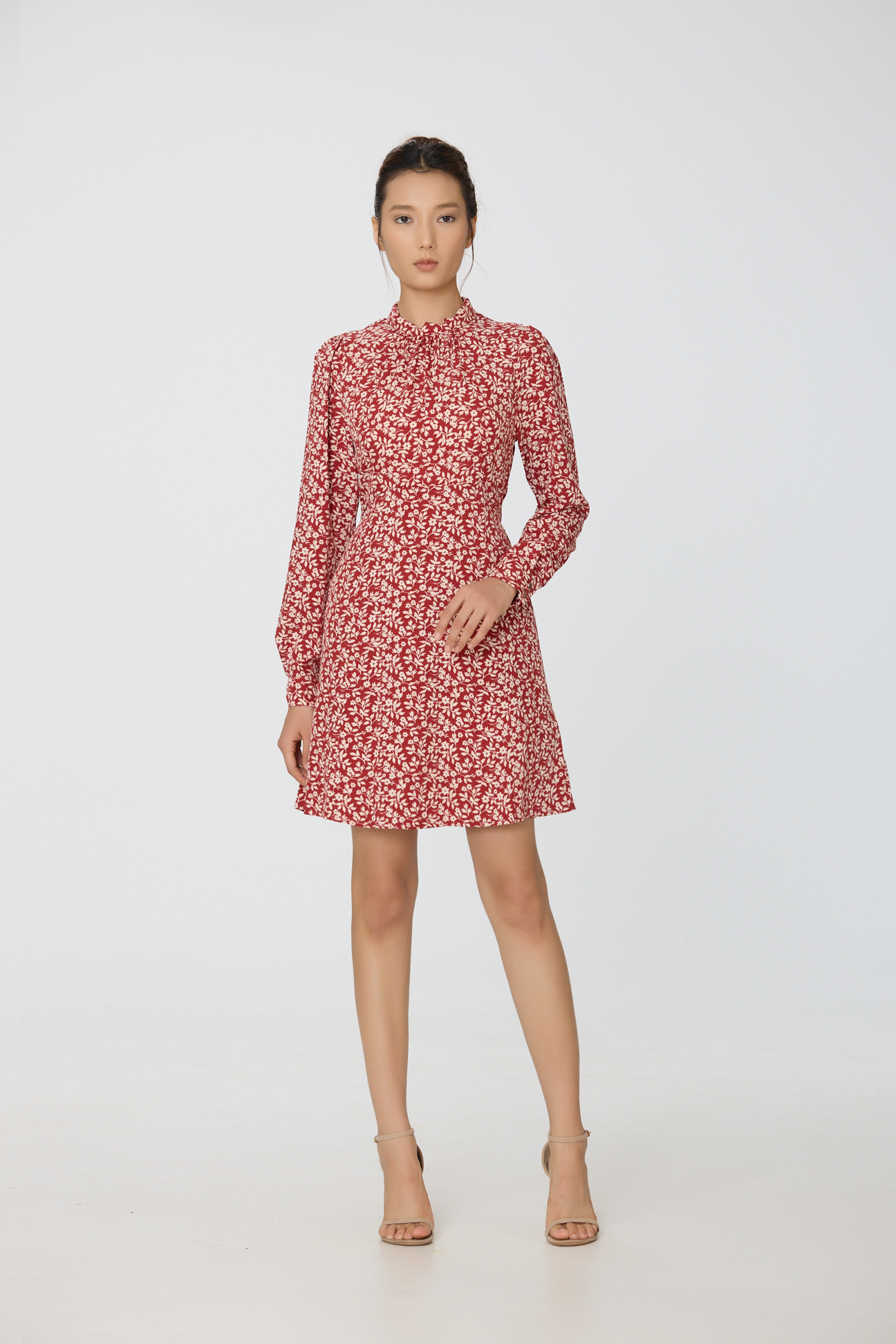 Grossiste Smart and Joy - Robe tunique col haut à imprimé liberty monochrome.