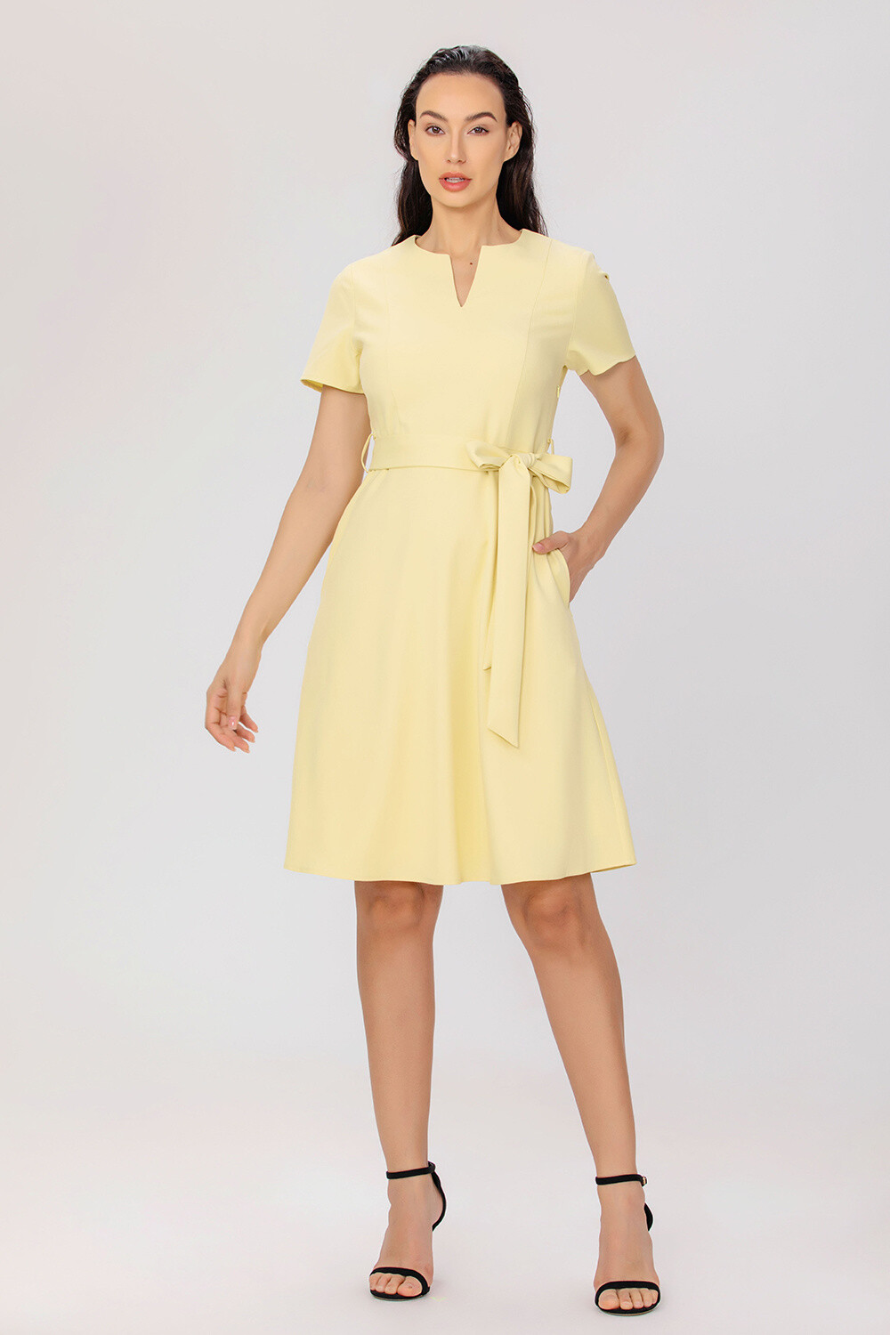 Grossiste Smart and Joy - Robe tailleur ceinturée