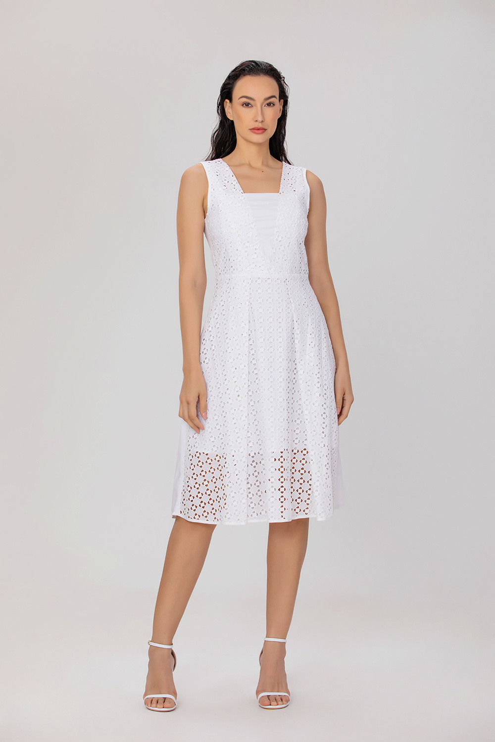Wholesaler Smart and Joy - Lace fit-and-flare short dress