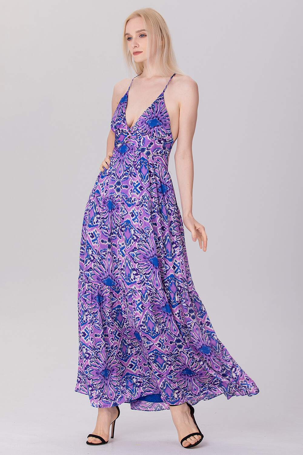 Wholesaler Smart and Joy - Tiered panels backless strappy maxi dress