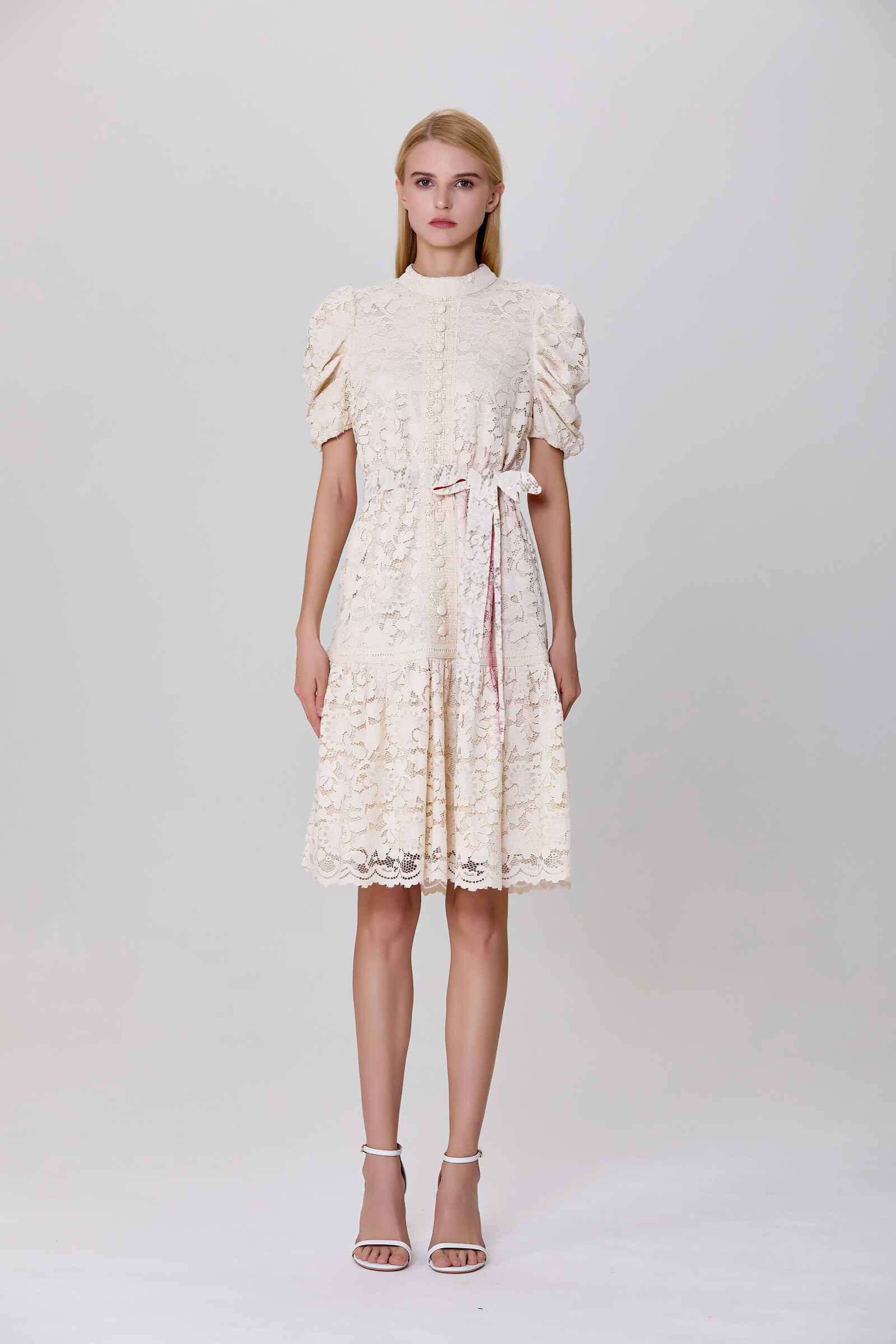 Grossiste Smart and Joy - Robe chemisier ajustée et évasée tout en dentelle