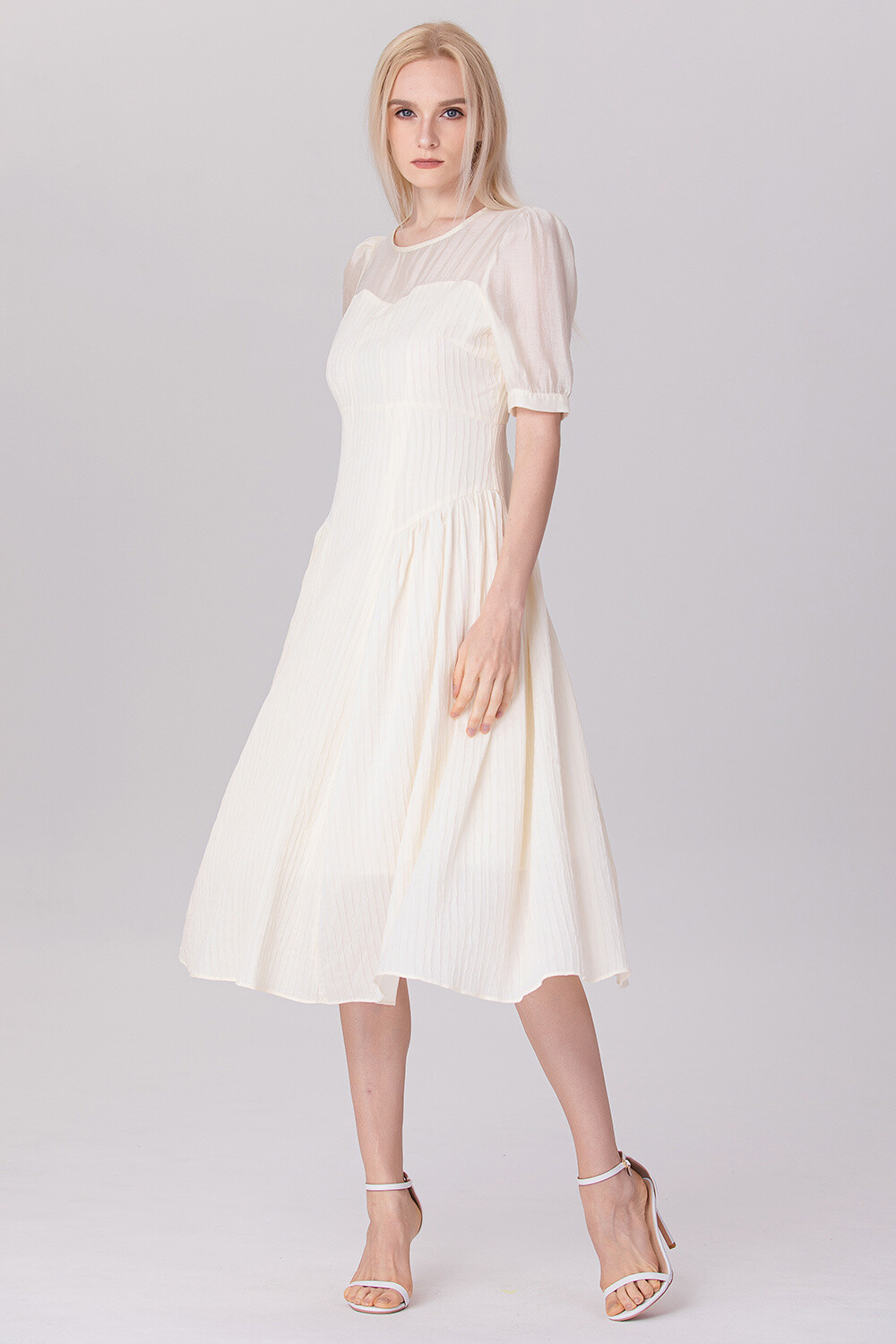 Grossiste Smart and Joy - Robe bi-matière à découpe bustier