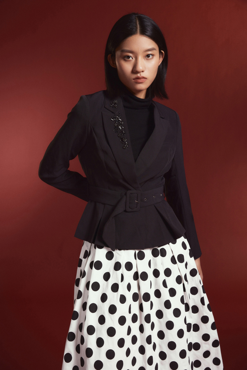 Grossista Smart and Joy - Giacca da tailleur minimalista con perle