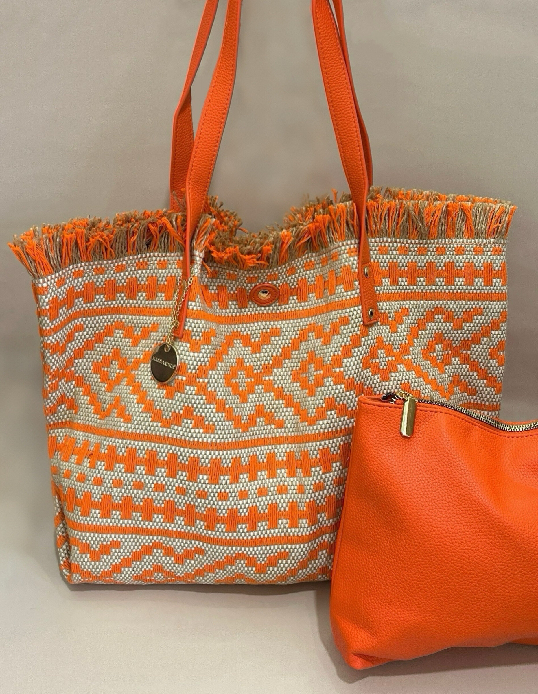 Wholesaler SO & LO - Handbag in jute canvas