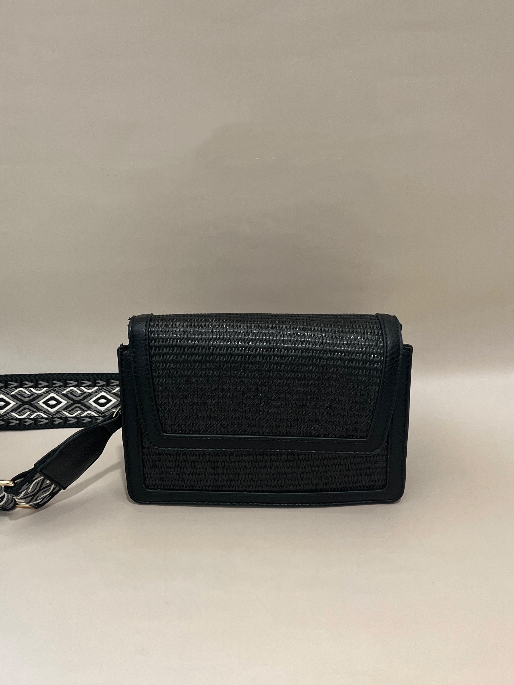 Wholesaler SO & LO - Raphia shoulder bag