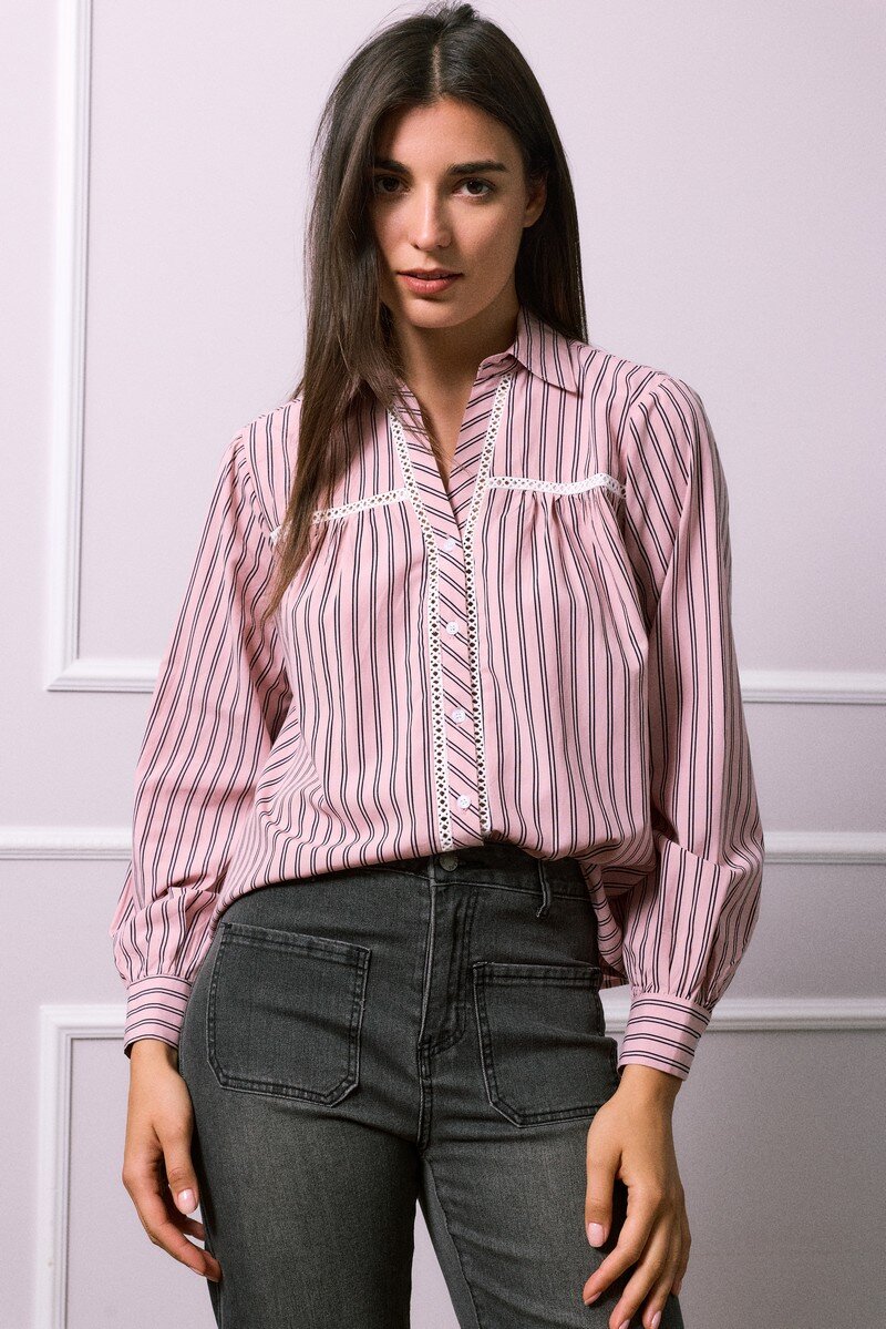 Chemise à rayures en coton pour femme, idéale pour l'automne, fabriquée en Chine - Collection Automne/Hiver 2025/2026.