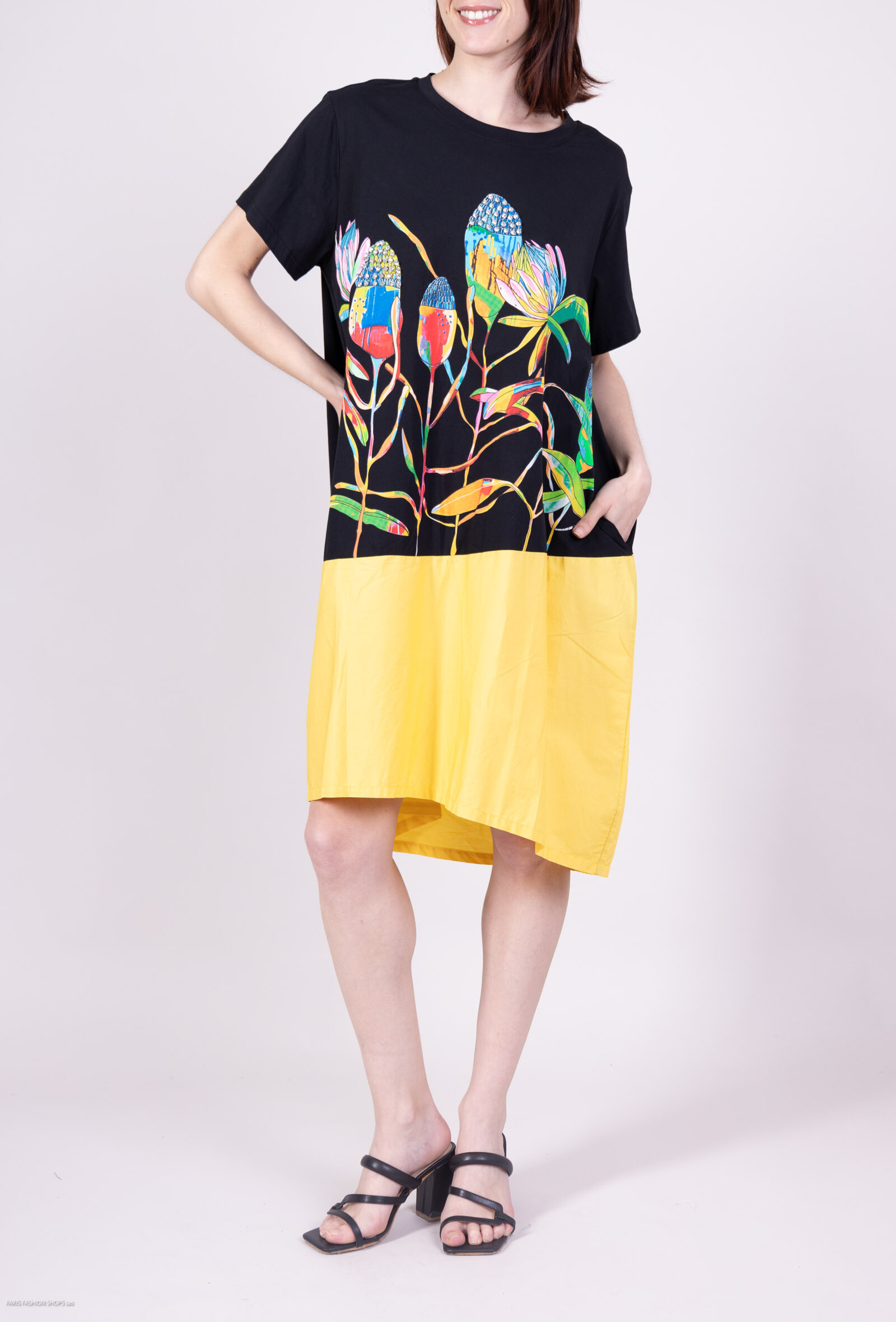 Wholesaler SOFLY - Dresses