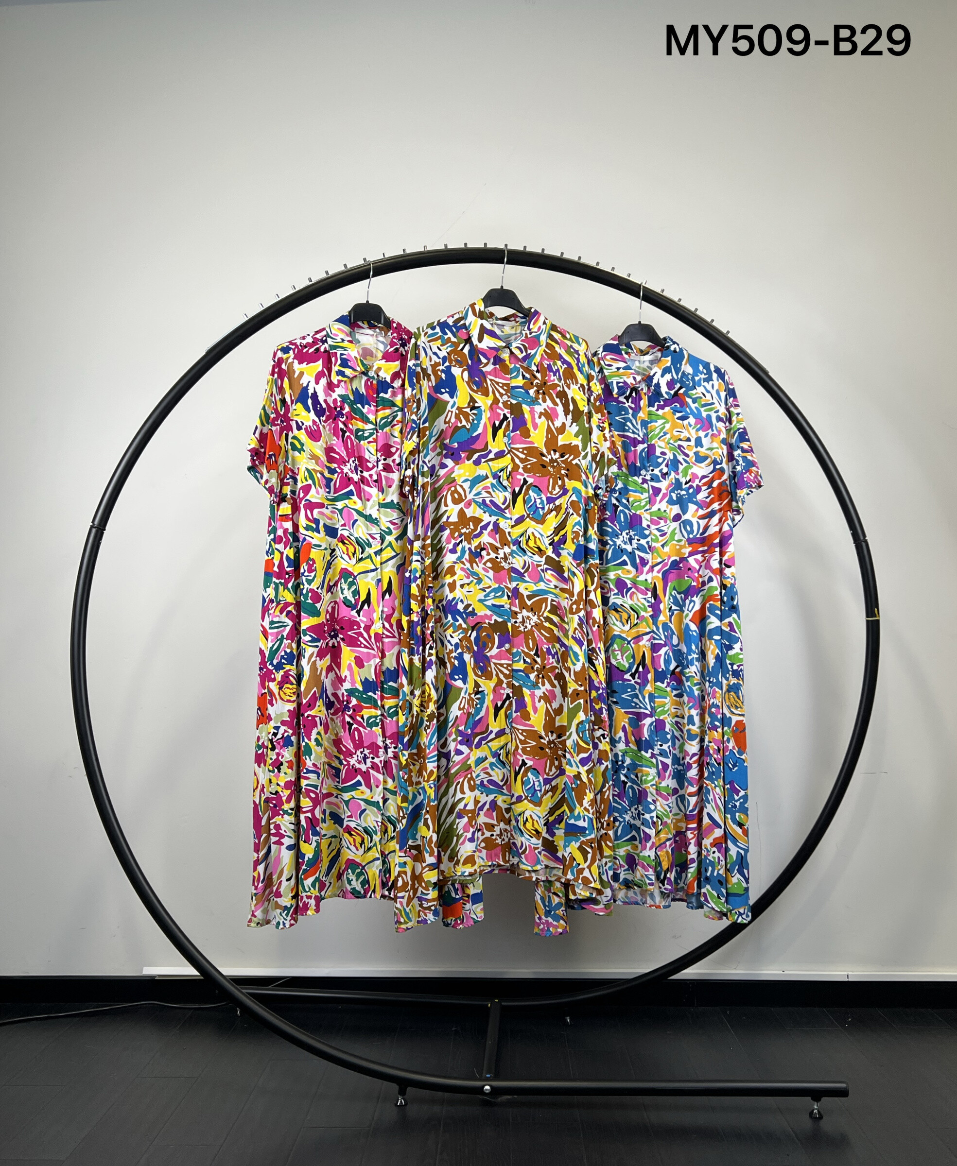 Wholesaler SOFLY - DRESSES