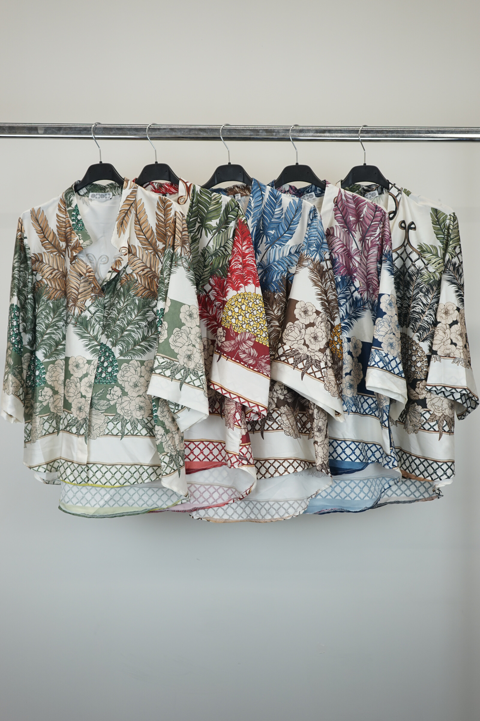 Wholesaler SOFLY - Tops