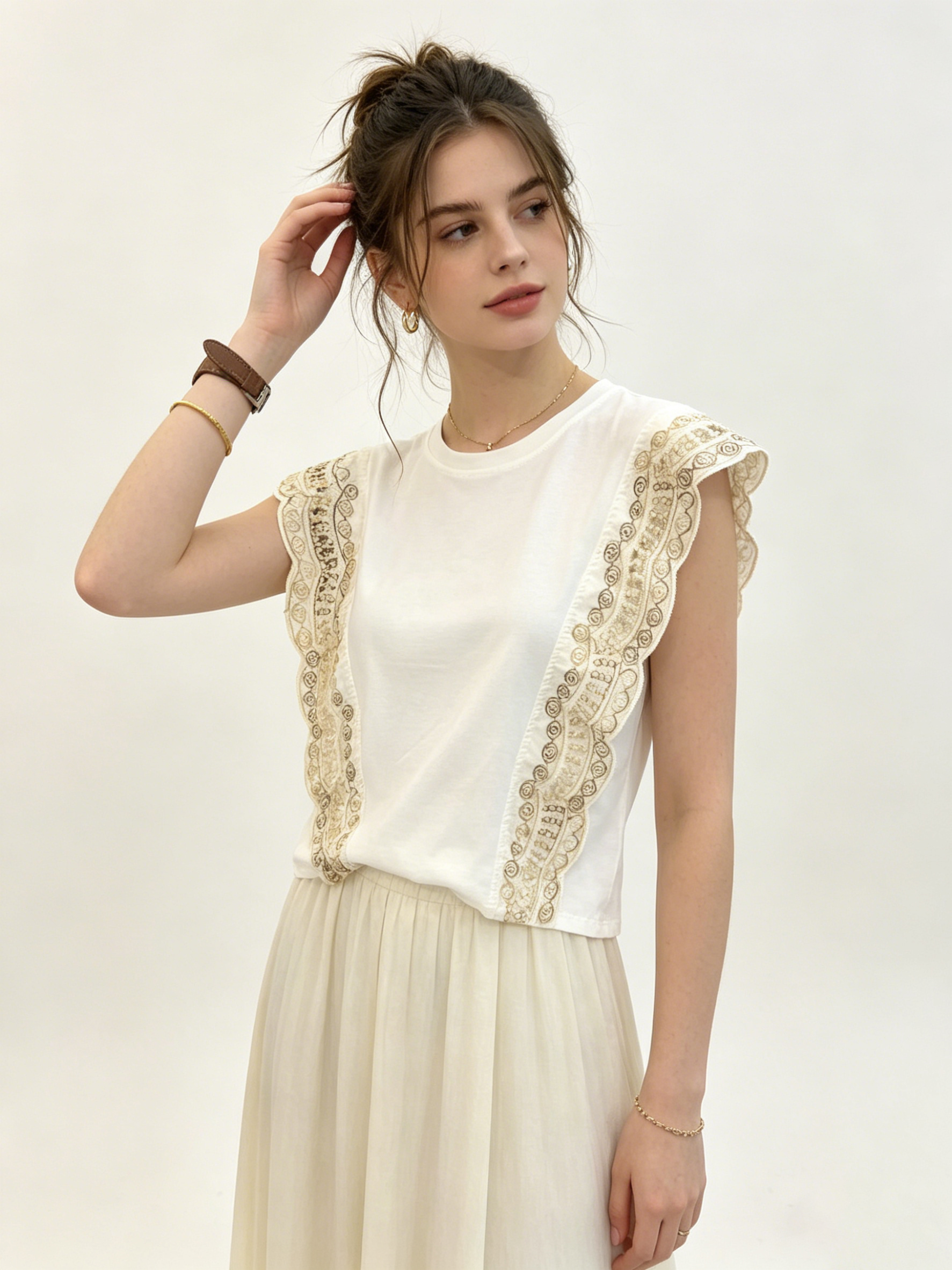 Großhändler SOFLY - Damen-Sommer-Top, besticktes Damen-Top, schickes Boho-Top, Spitzen-T-Shirt, Rundhals-Top, ärmelloses Top, weißes Baumwoll-Top, florales Top, elegantes Alltagstop