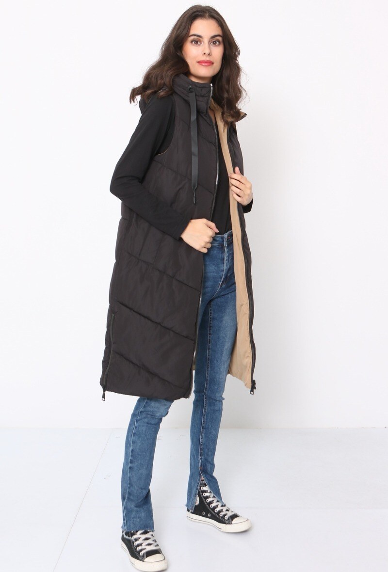 Wholesaler Softy Paris - Sleeveless hooded reversible down jacket