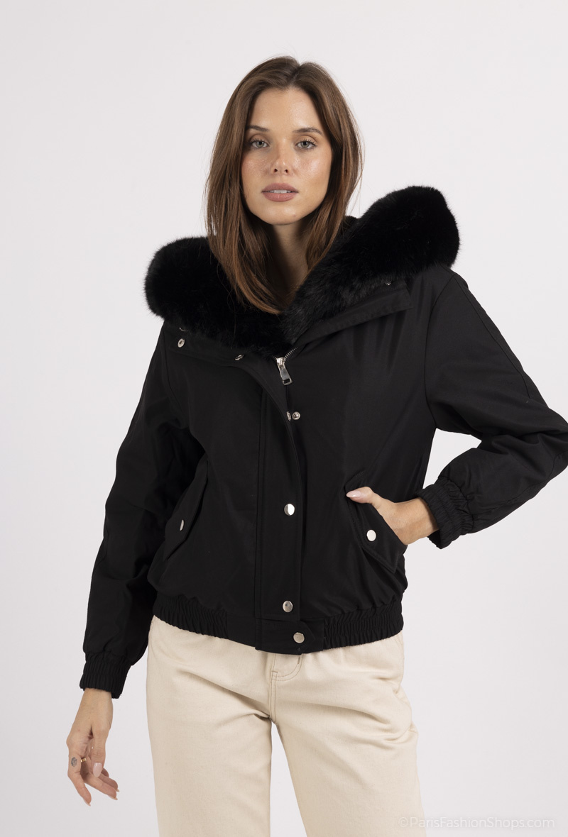 Grossiste Softy Paris - Manteau à capuche bordé de fausse fourrure détachable