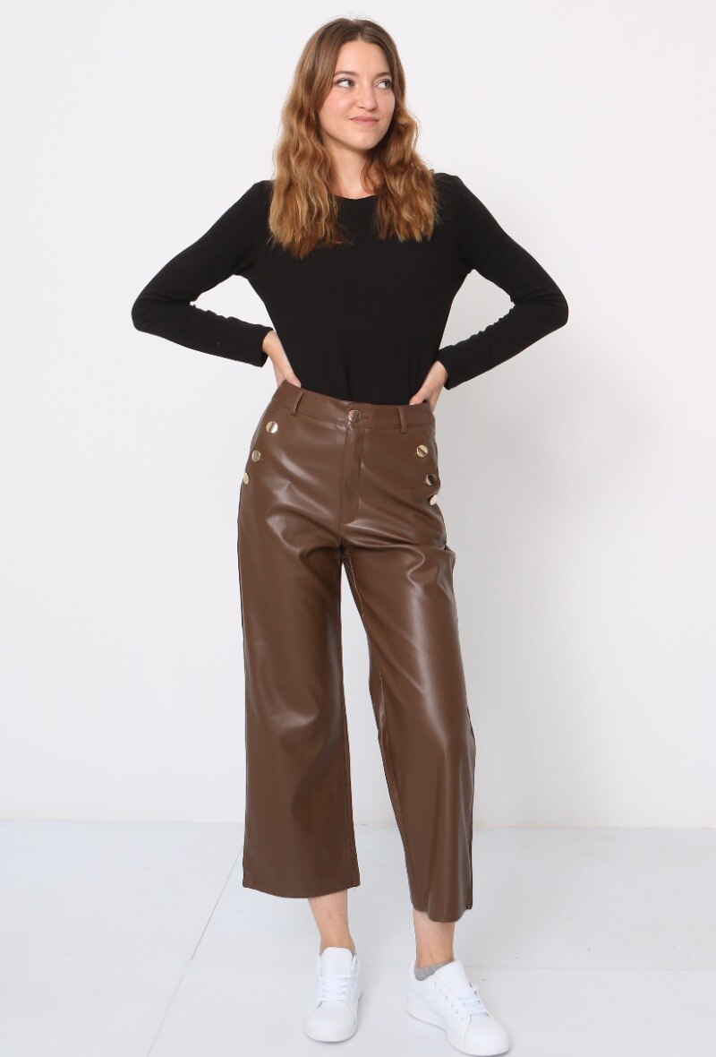 Grossiste Softy Paris - PANTALON LARGE CROPPED EN SIMILI CUIR