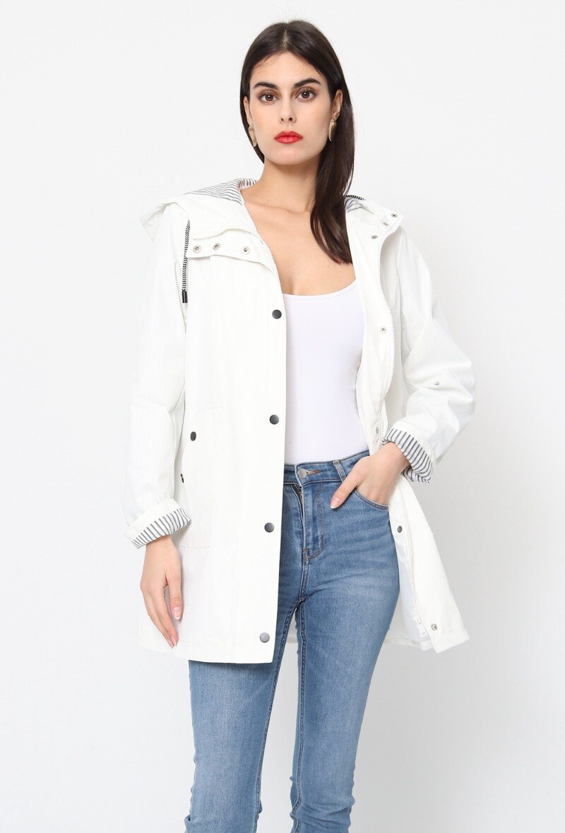 Mayorista Softy Paris - Parka impermeable y repelente al agua con detalle de rayas en la capucha