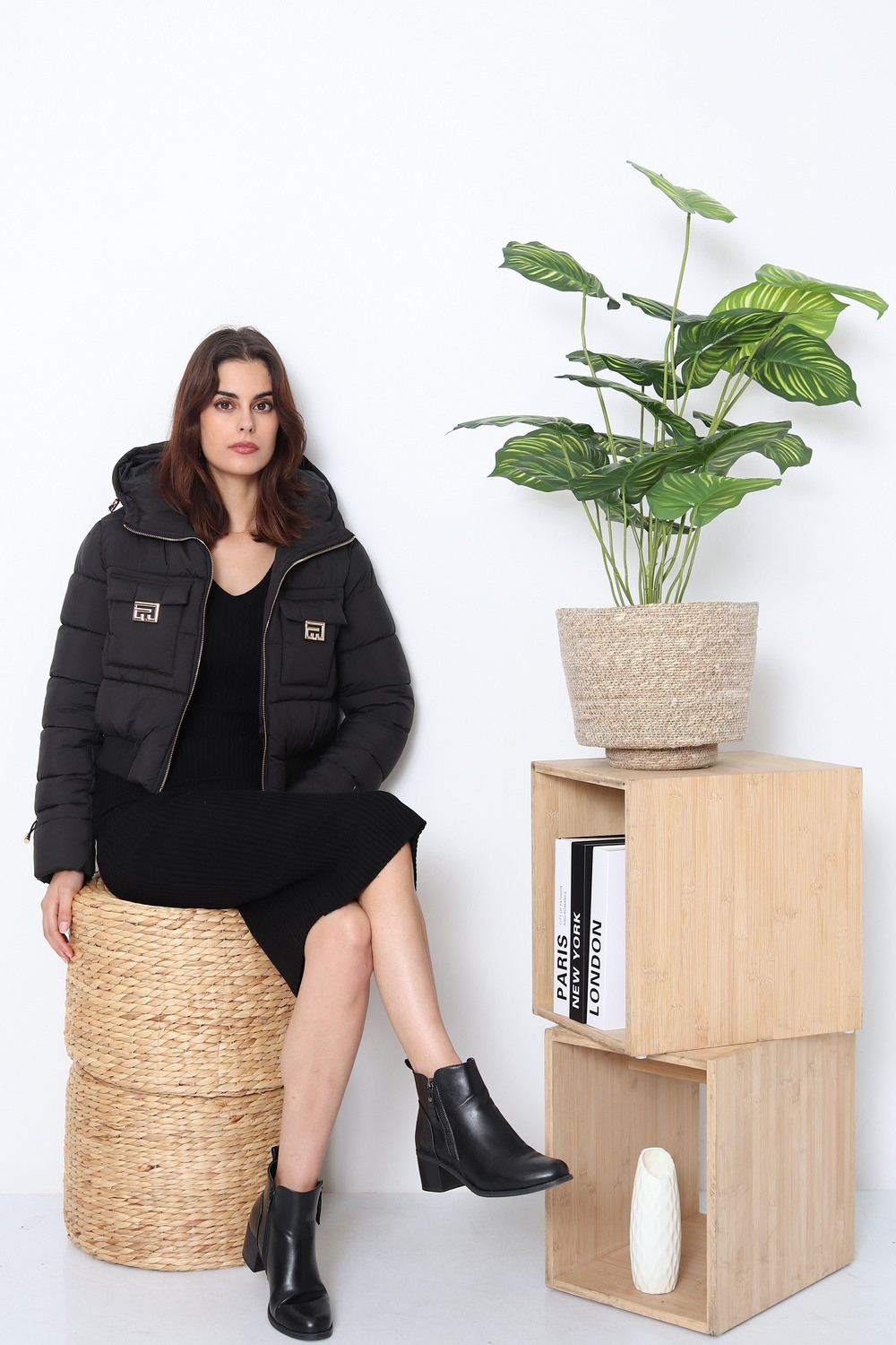Grossiste Softy Paris - Veste  courte rembourrée à la capuche