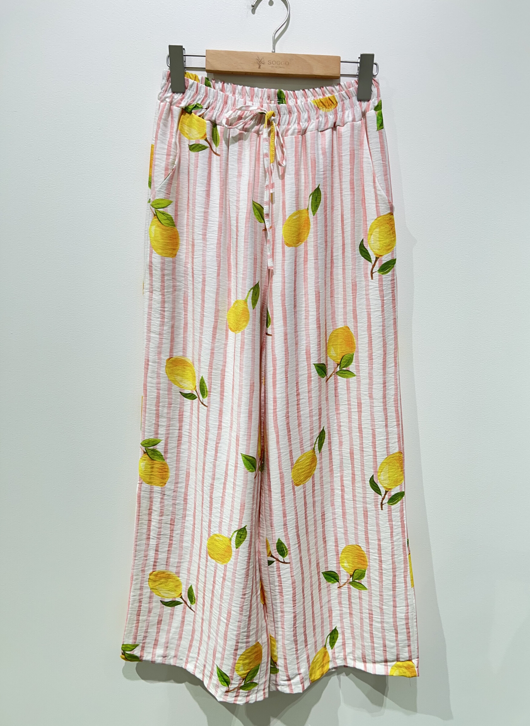 Grossiste SOGGO - pantalon fluide imprimé rayure et citron
