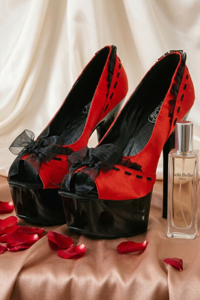 Großhändler SOISBELLE - Pin-Up High Heel Pumps (14 cm) mit Plateau (4,5 cm) Großhändler SOISBELLE - Pin-Up High Heel Pumps (14 cm) mit Plateau (4,5 cm)