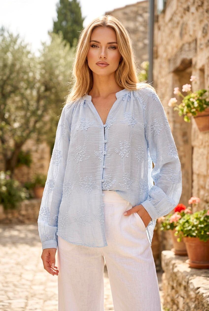 Grossista SOKY & SOKA - Camicia leggera ricamata con affascinante design bicolore