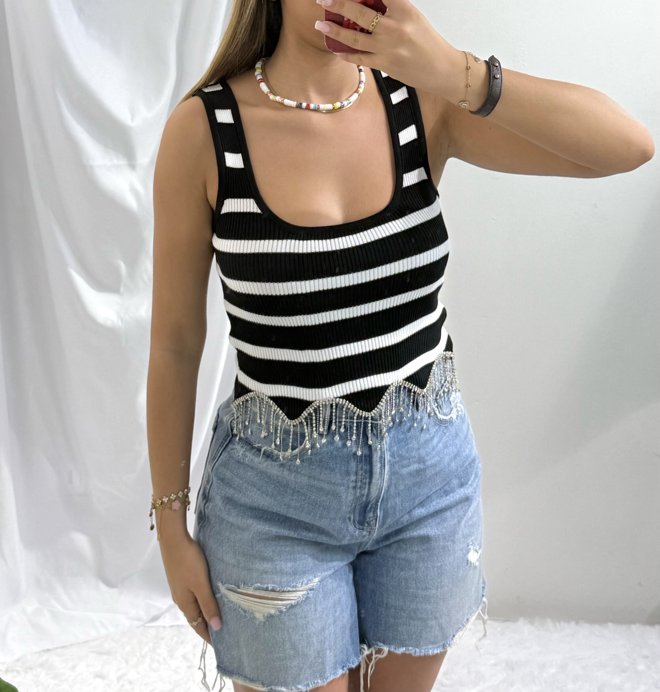 Grossiste Soy & Co - débardeur court à rayures avec franges à strass