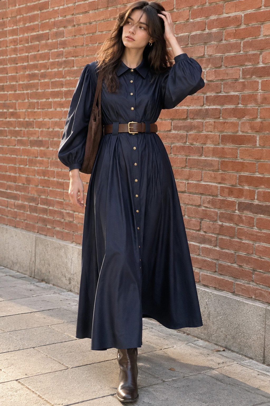 Großhändler STELLA - Langes Damenhemdkleid mit Gürtel und elegantem Schnitt