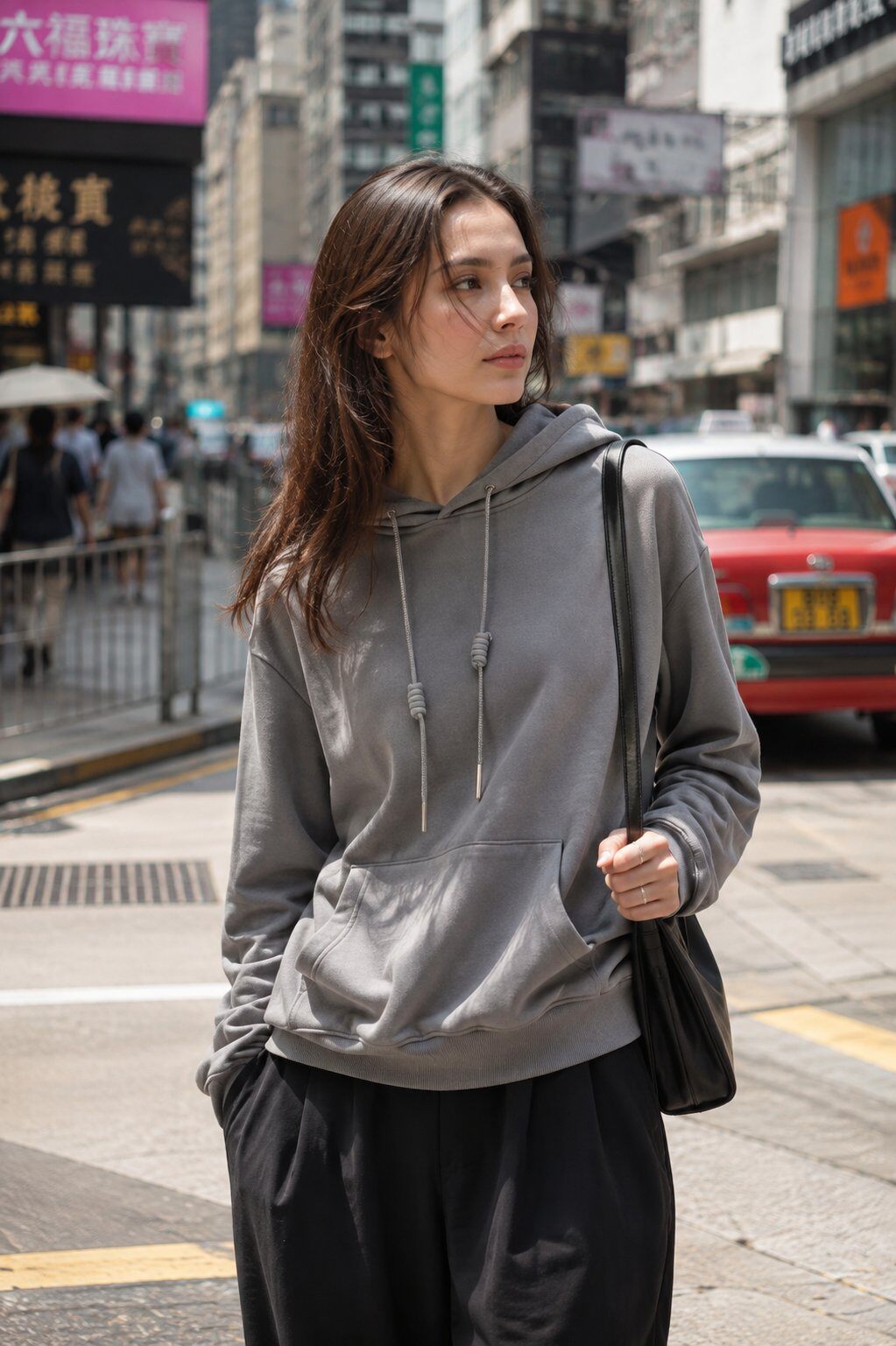 Grossiste STELLA - Sweat à capuche oversize avec cordons bijoux