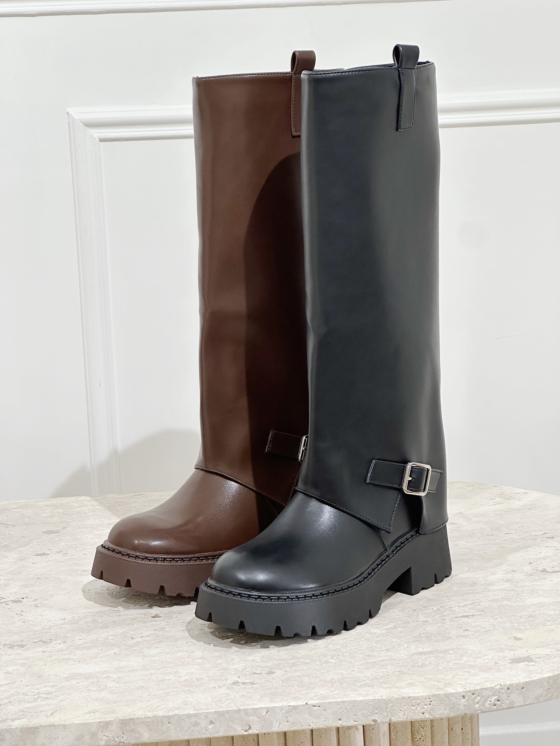 Mayorista Stephan Paris - Botas gruesas con hebilla