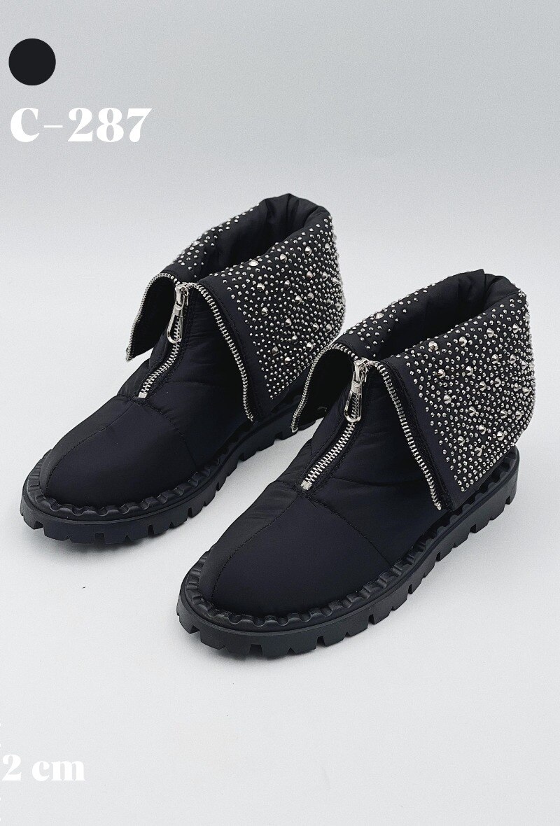 Großhändler Stephan Paris - Gepolsterte Stiefel