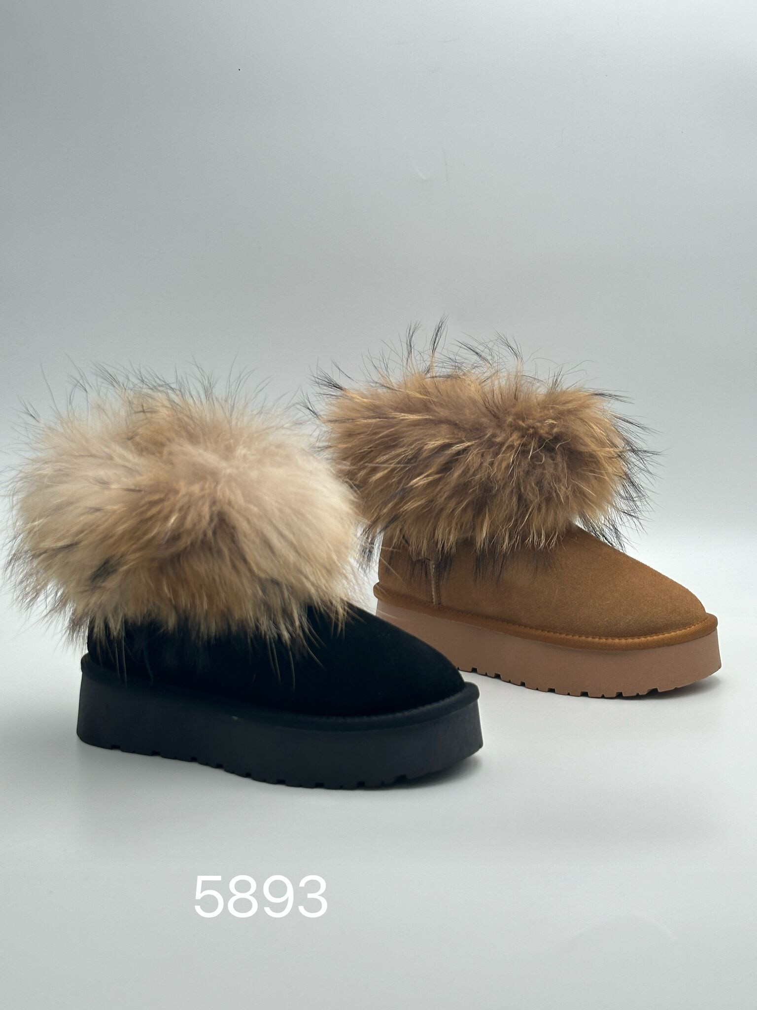 Großhändler Stephan Paris - Pelzgefütterte Lederstiefel mit dicker Sohle