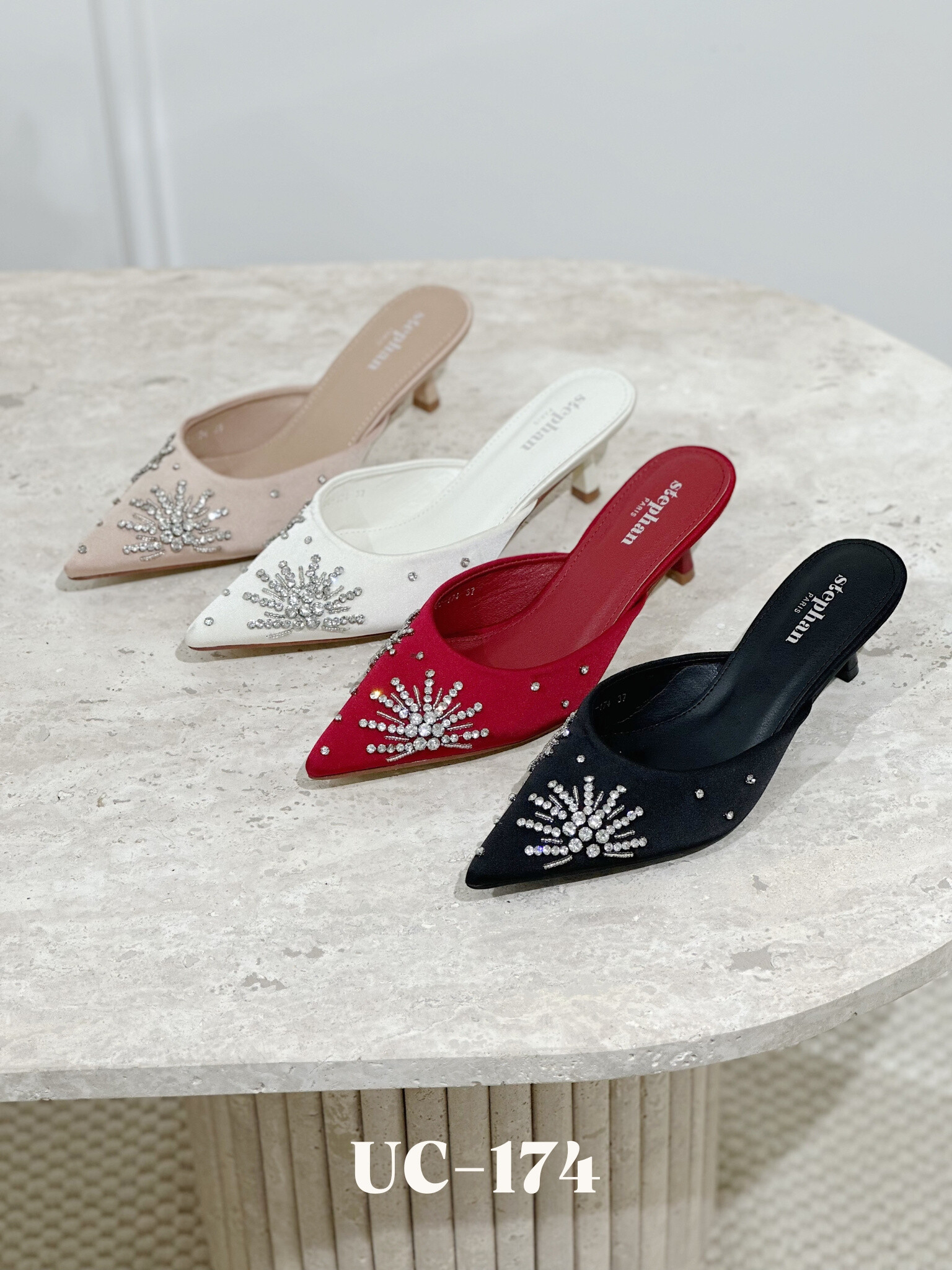 Grossiste Stephan Paris - Mules satinées à strass et talon fin