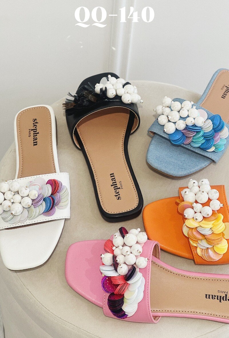 Wholesaler Stephan Paris - Flat summer sandal decorated with a shell decoration