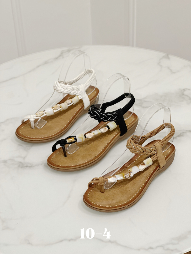 Grossiste Stephan Paris - Sandales tressées avec détails bijoux : Charme Bohème