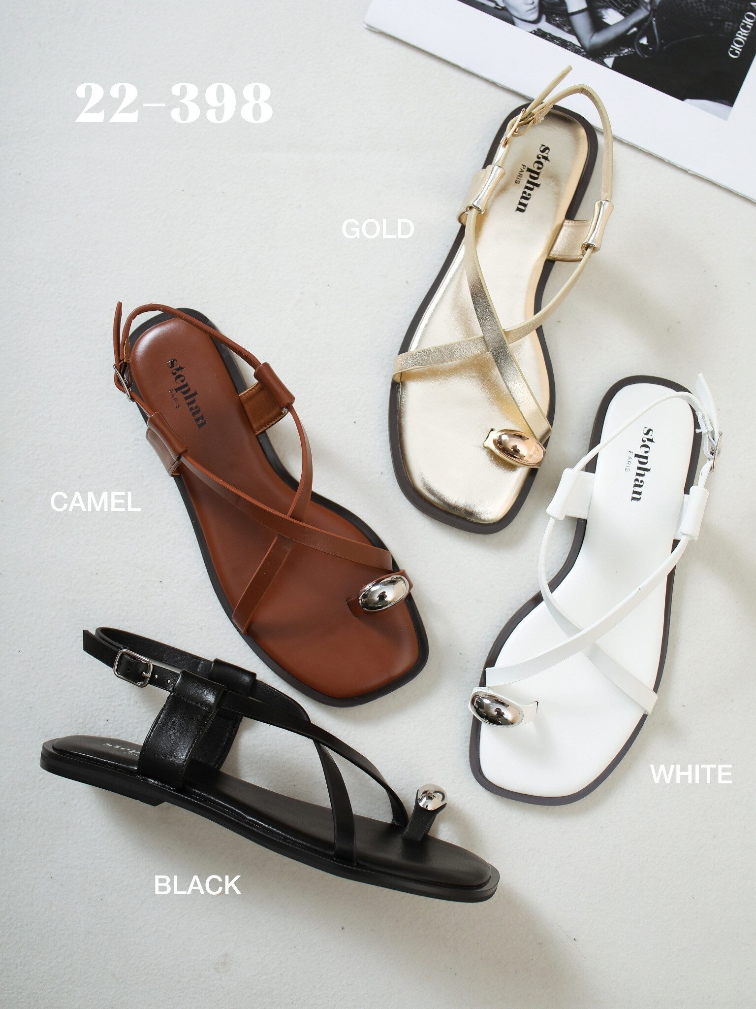 Wholesaler Stephan Paris - Flat sandals with delicate straps and an adjustable buckle