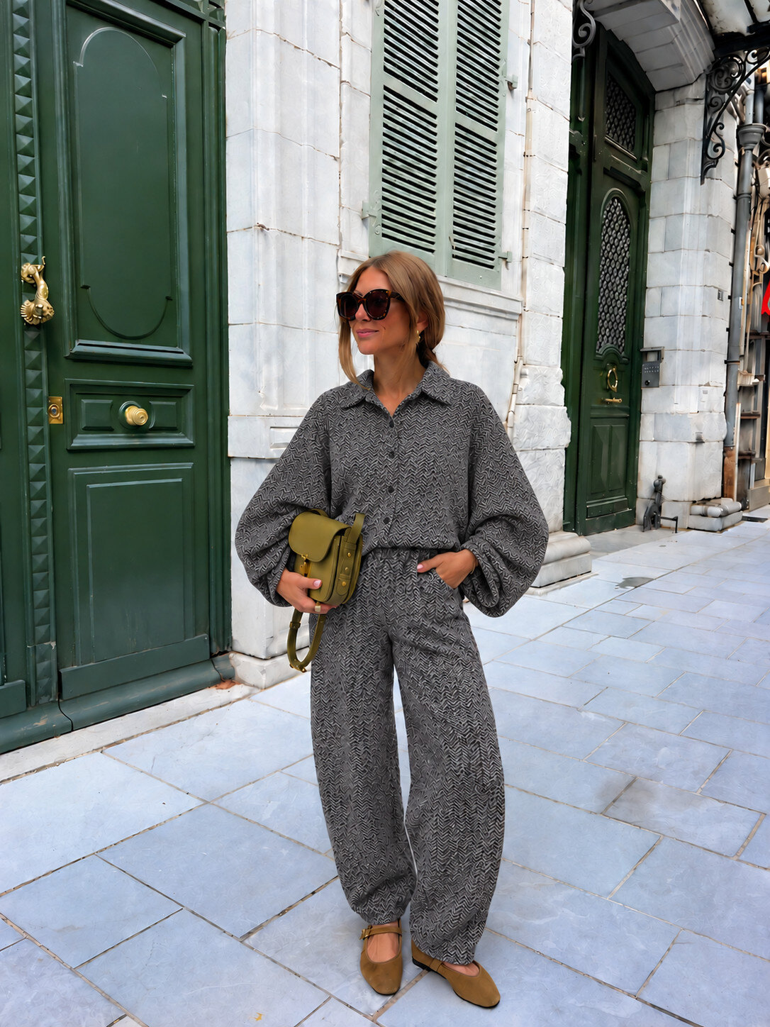 Grossista Studio170 - COMPLETO CAMICIA E PANTALONI IN CHEVRON CON MANICHE A SBUFFO