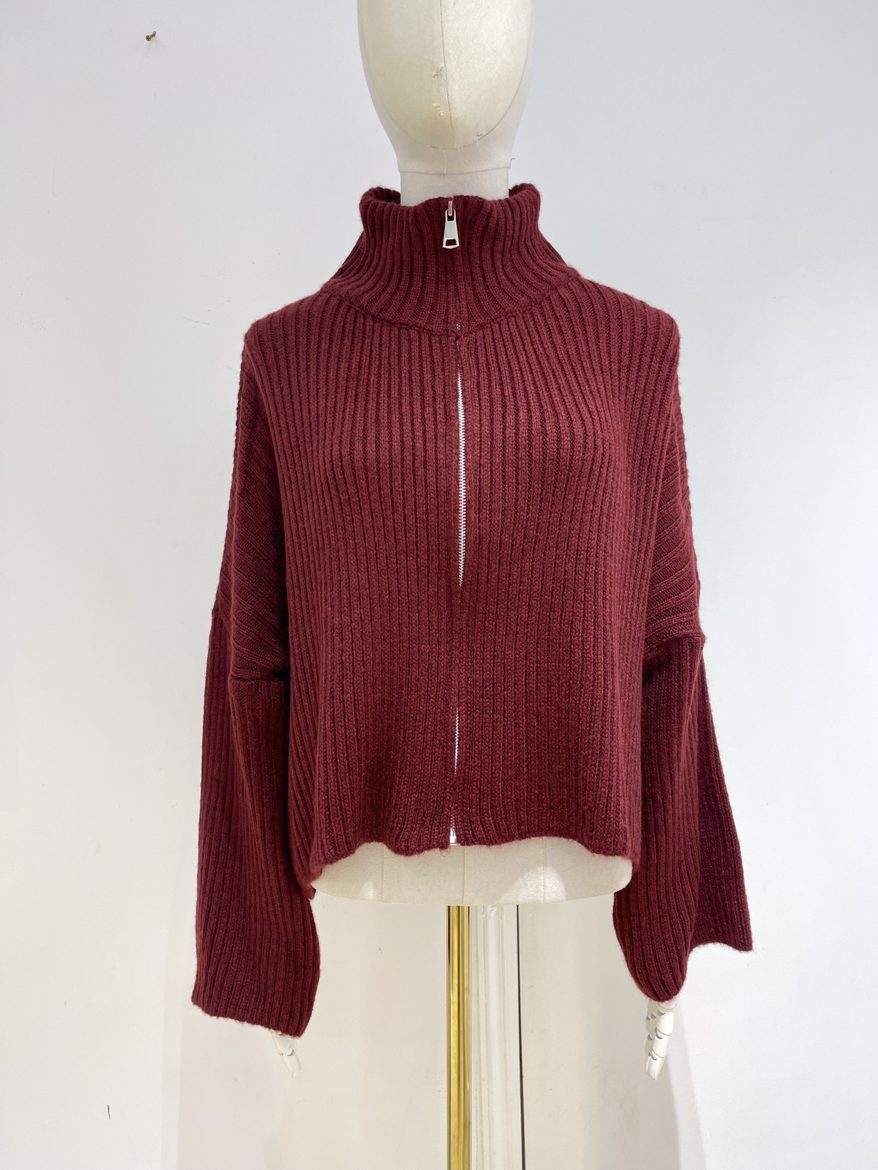 Grossiste Studio170 - CARDIGAN ZIPPÉ EN MAILLE CÔTELÉE