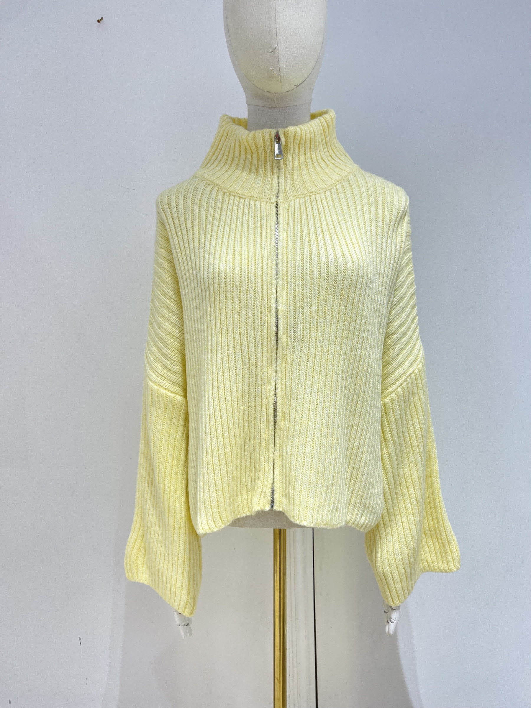 Grossiste Studio170 - CARDIGAN ZIPPÉ EN MAILLE CÔTELÉE