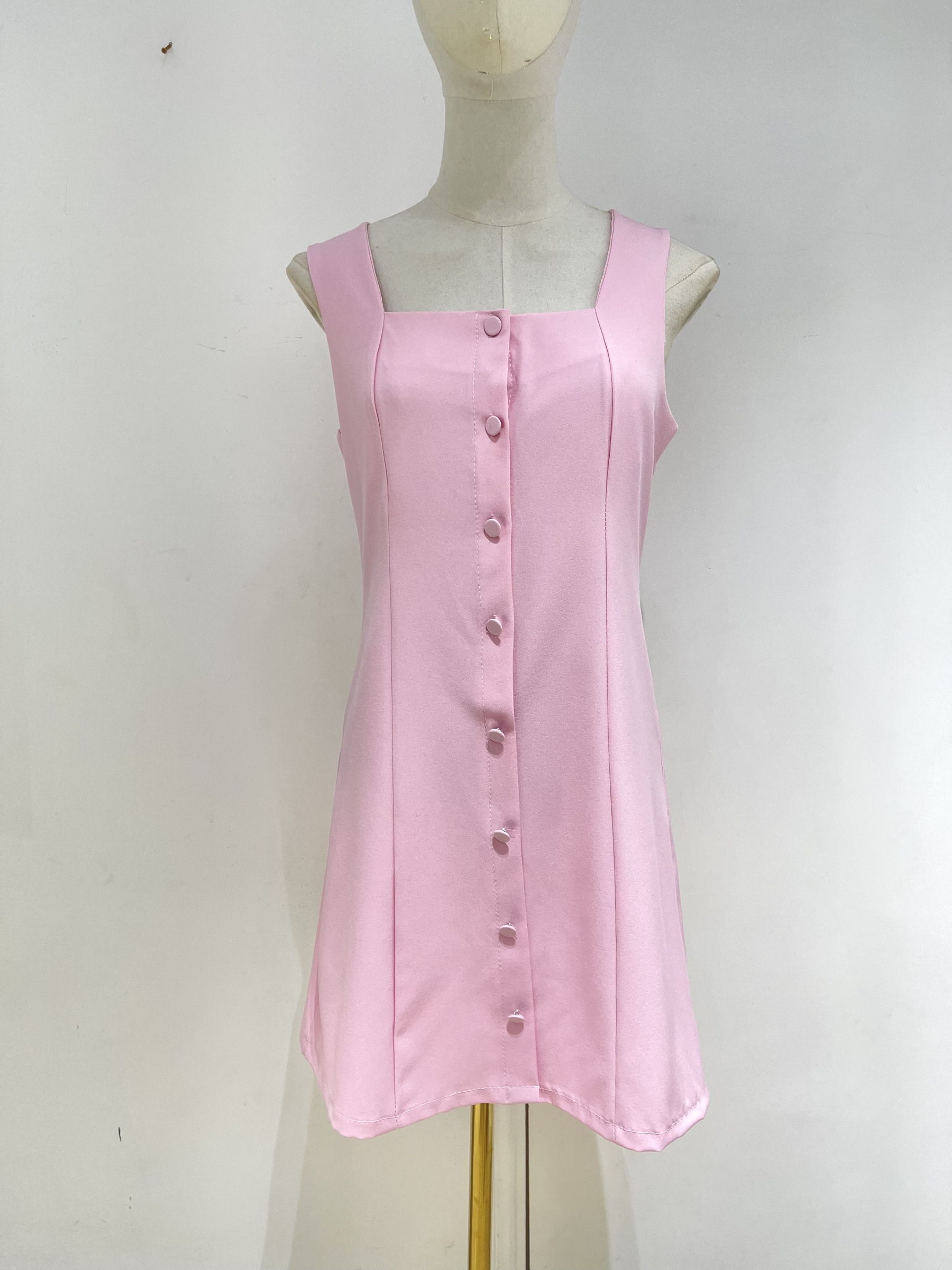 Grossiste Studio170 - ROBE COURTE A COL CARRE