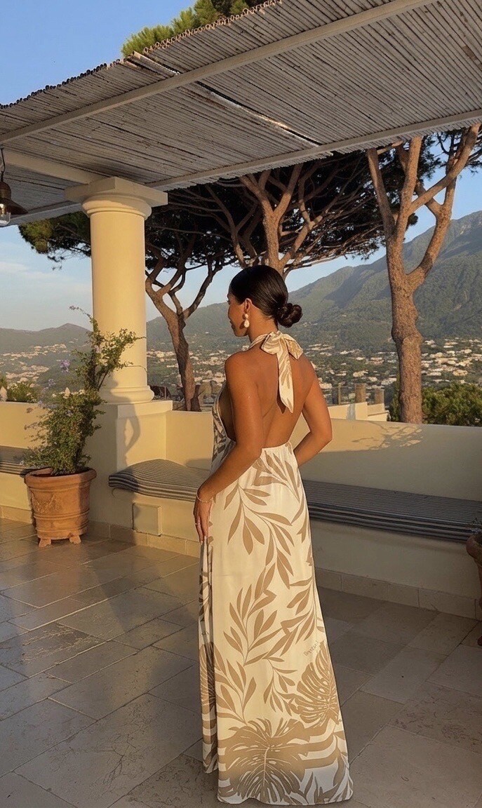 Grossiste Studio170 - ROBE LONGUE SATINÉE À IMPRIMÉ TROPICAL ET COL DOS NU