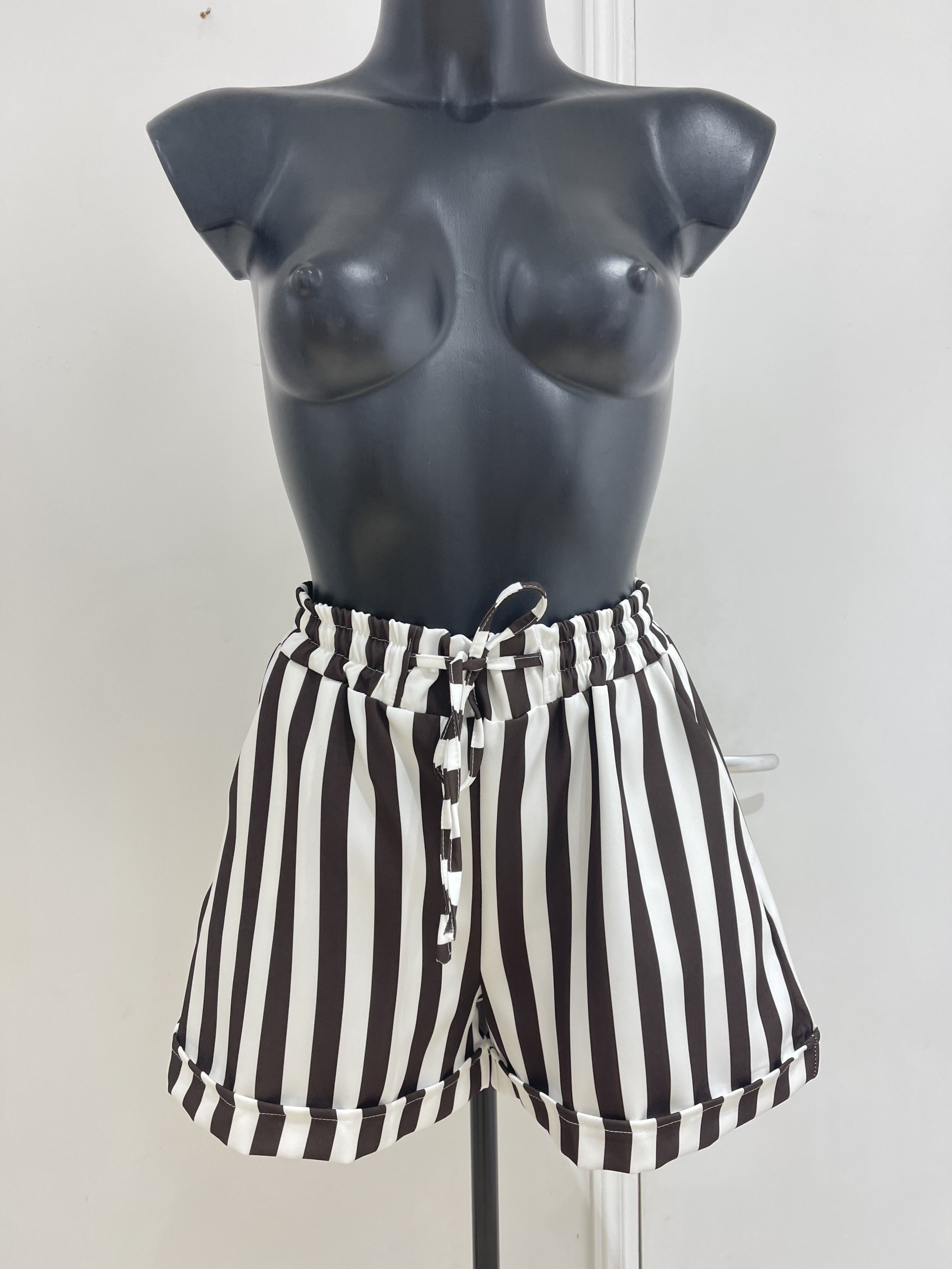Wholesaler Studio170 - Flowy Striped Shorts