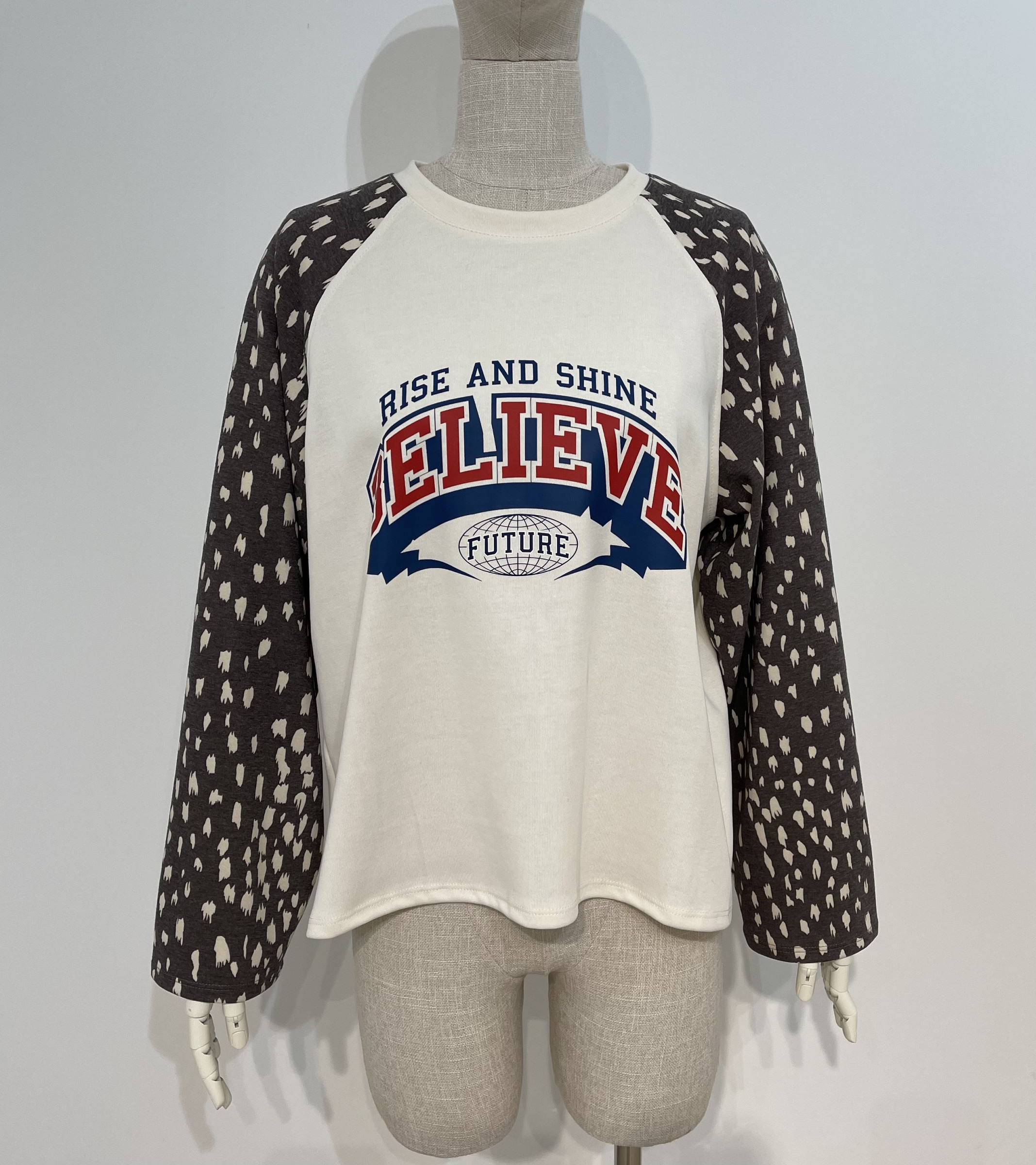 Großhändler Studio170 - BAMBI BEDRUCKTES RAGLAN-ÄRMEL SWEATSHIRT