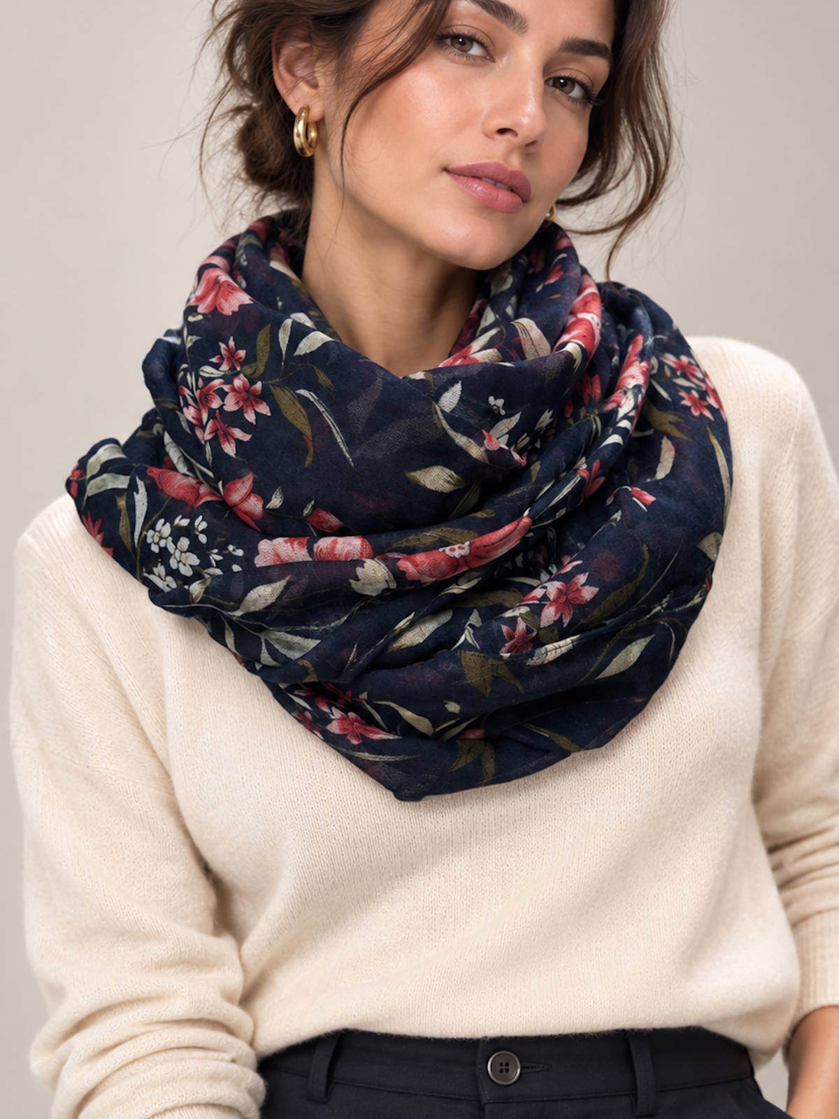 Wholesaler Suie Valentini - Christmas Gift | Women's Light Scarf, Coveri Collection