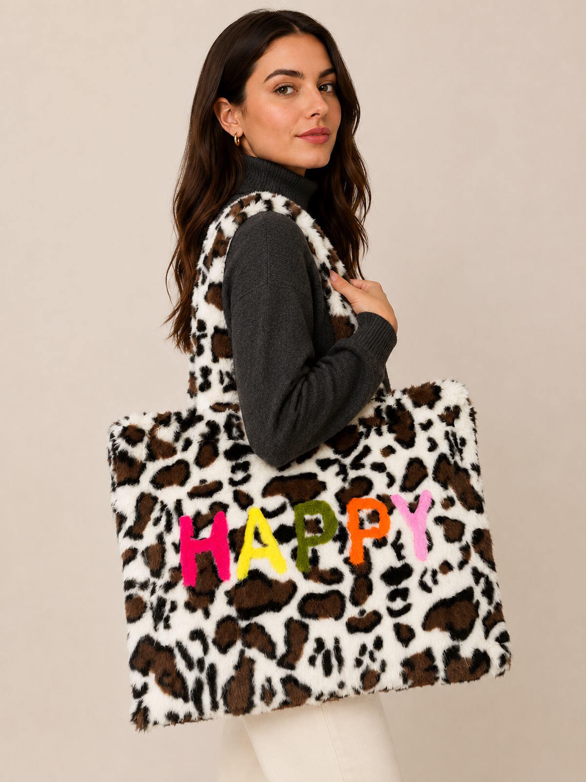 Wholesaler Suie Valentini - Plush Faux Fur Happy Leopard Oversized Tote Bag, Fall/Winter, Art. YH-26126.532