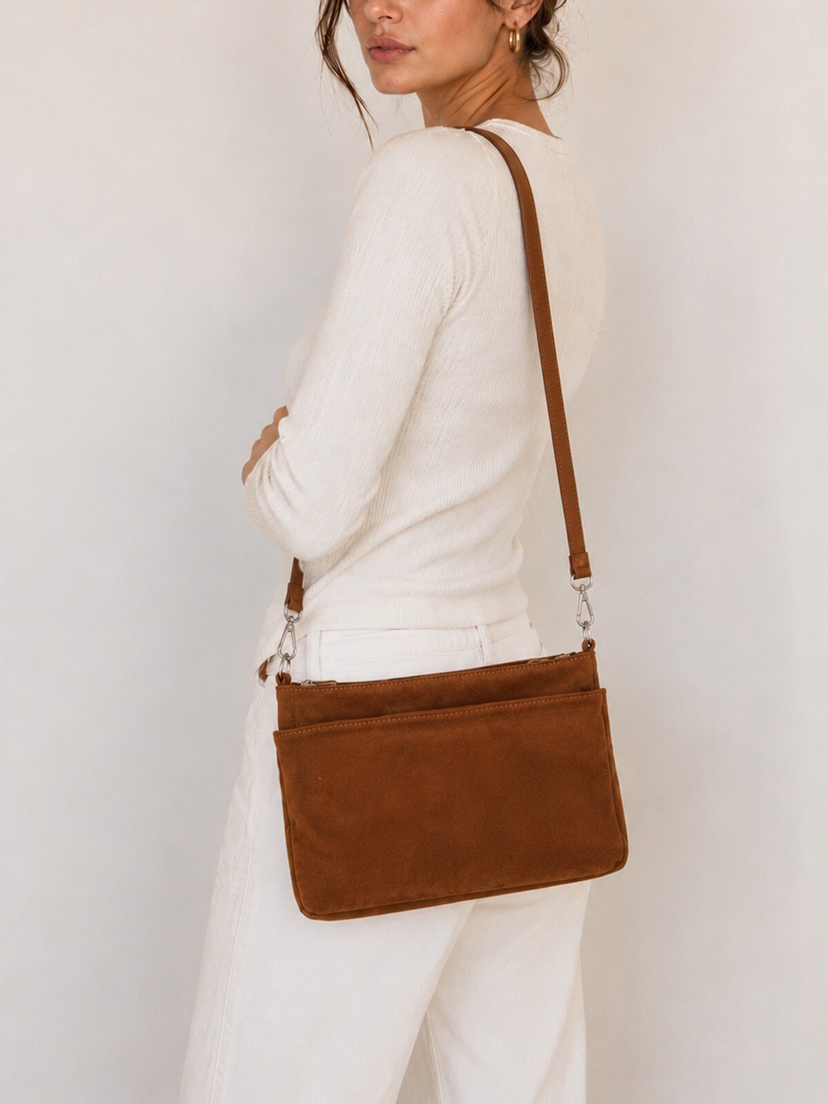 Wholesaler Suie Valentini - Triple Compartment Suede Crossbody Bag, Made in Italy