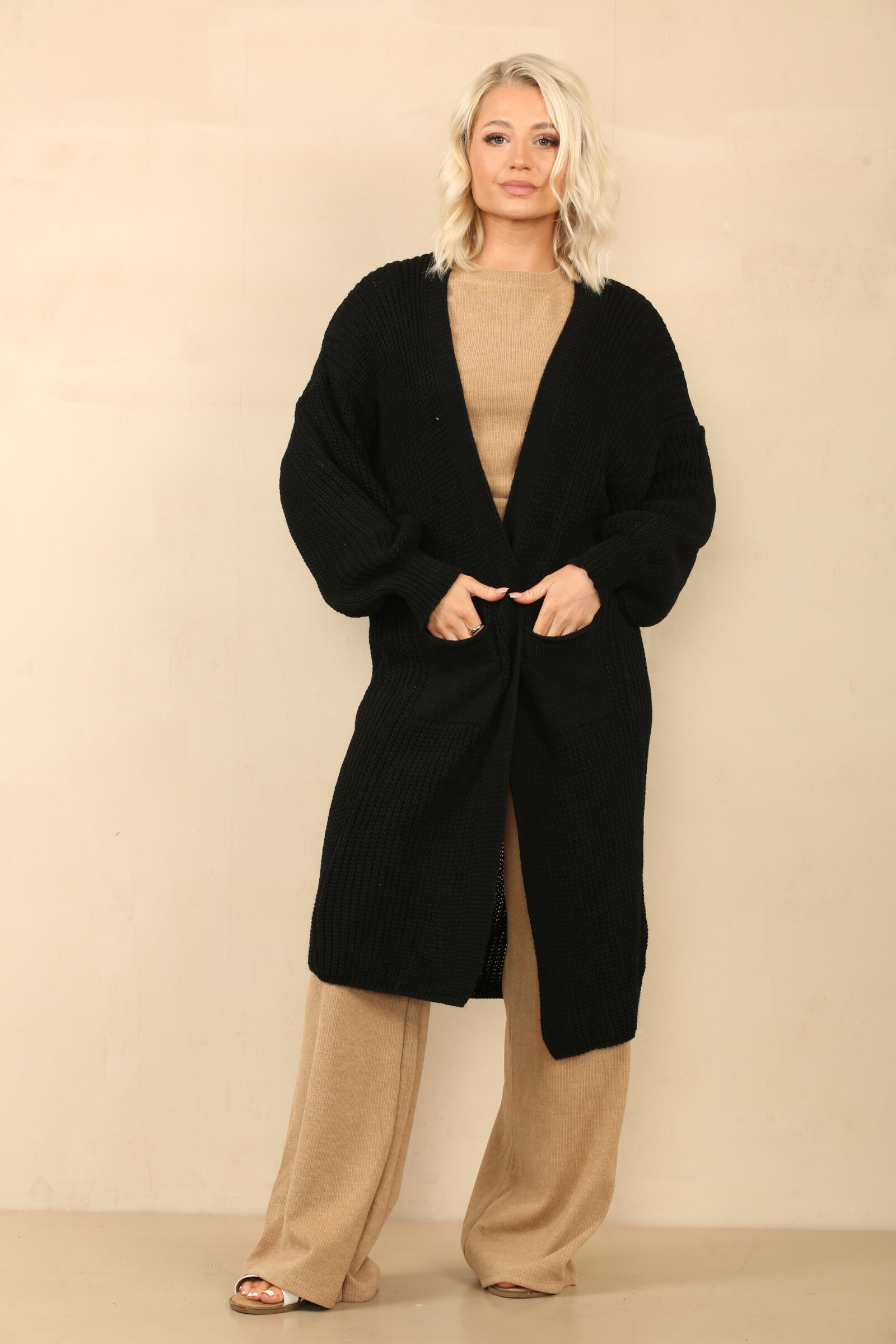 Grossista Sumel - Gilet da donna rilassato NEWKOTTI, maglia semplice, italiano, maniche lunghe