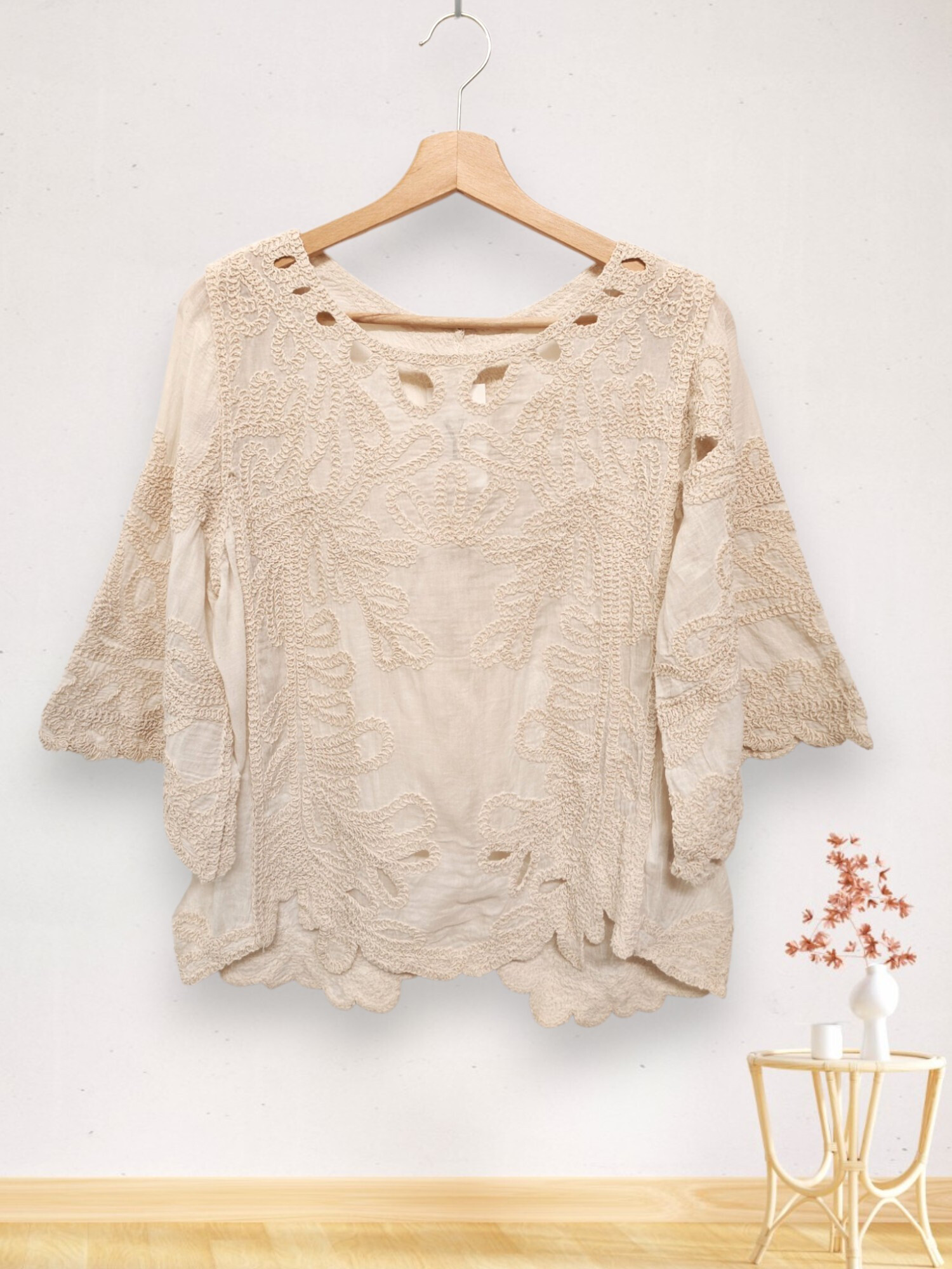 Wholesaler Sun Love - Embroidered cotton blouse