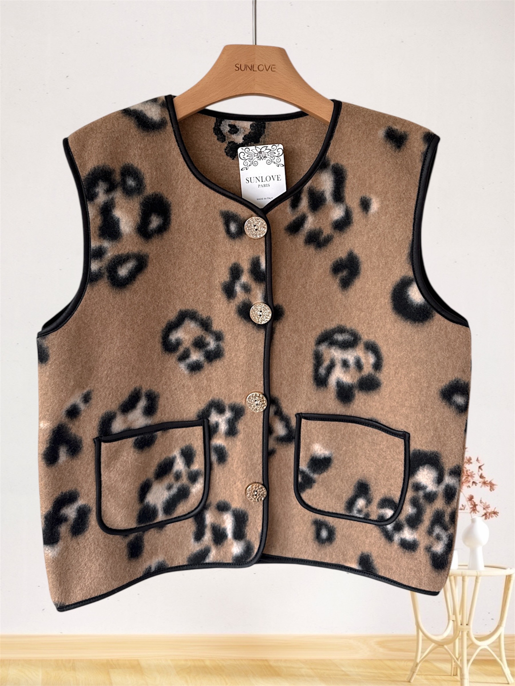 Women's thick buttoned cardigan, leopard print, polyester elastane, perfect for autumn/winter.