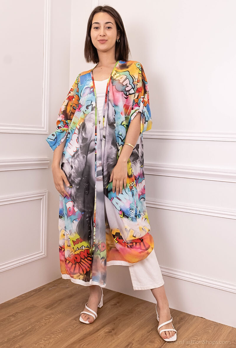 Long printed kimonos. One size ⁄ can dress in size 36 to 46
Length: 125cm