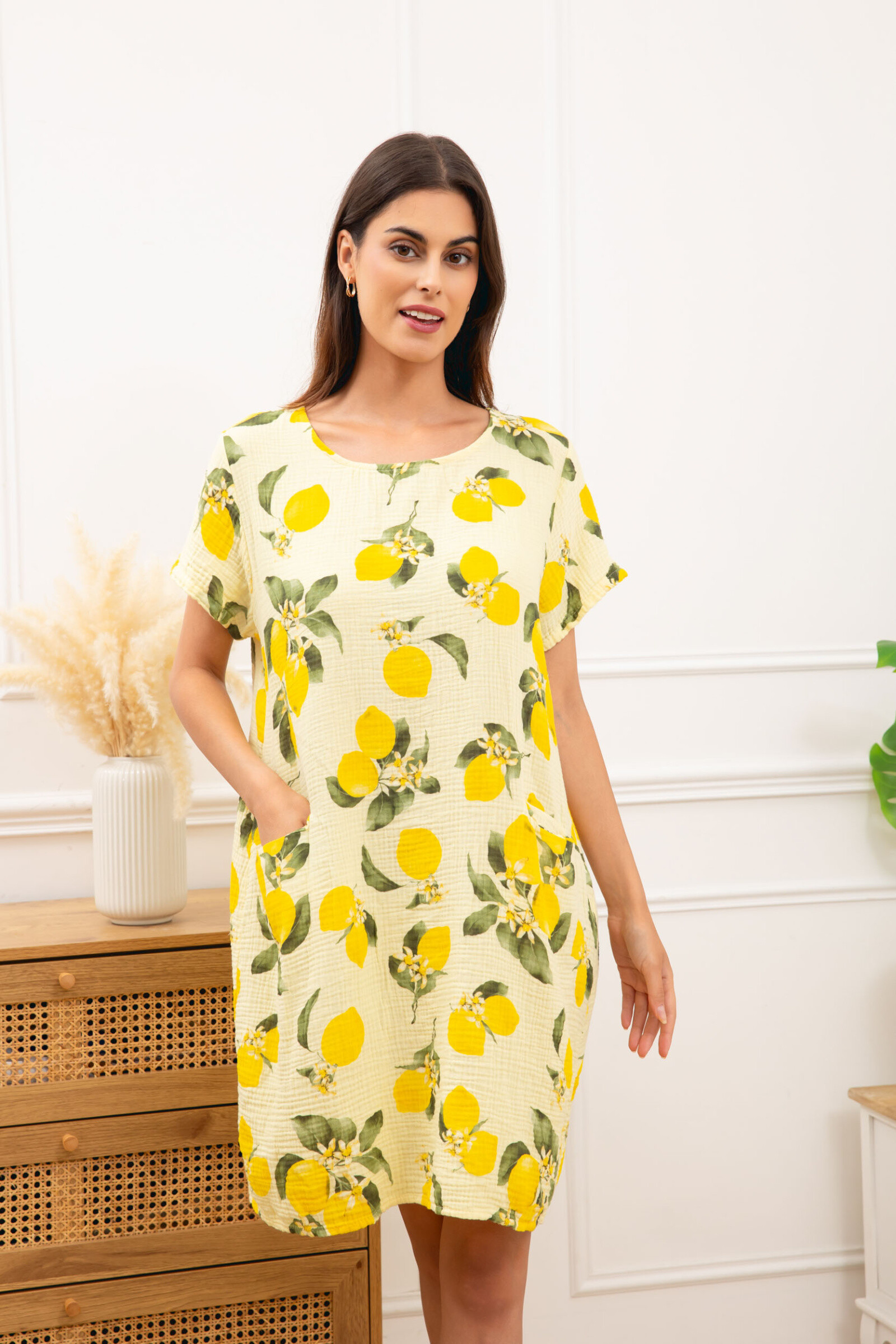 Grossiste Sun Love - Robe à imprimée citron avec poches en gaze de coton