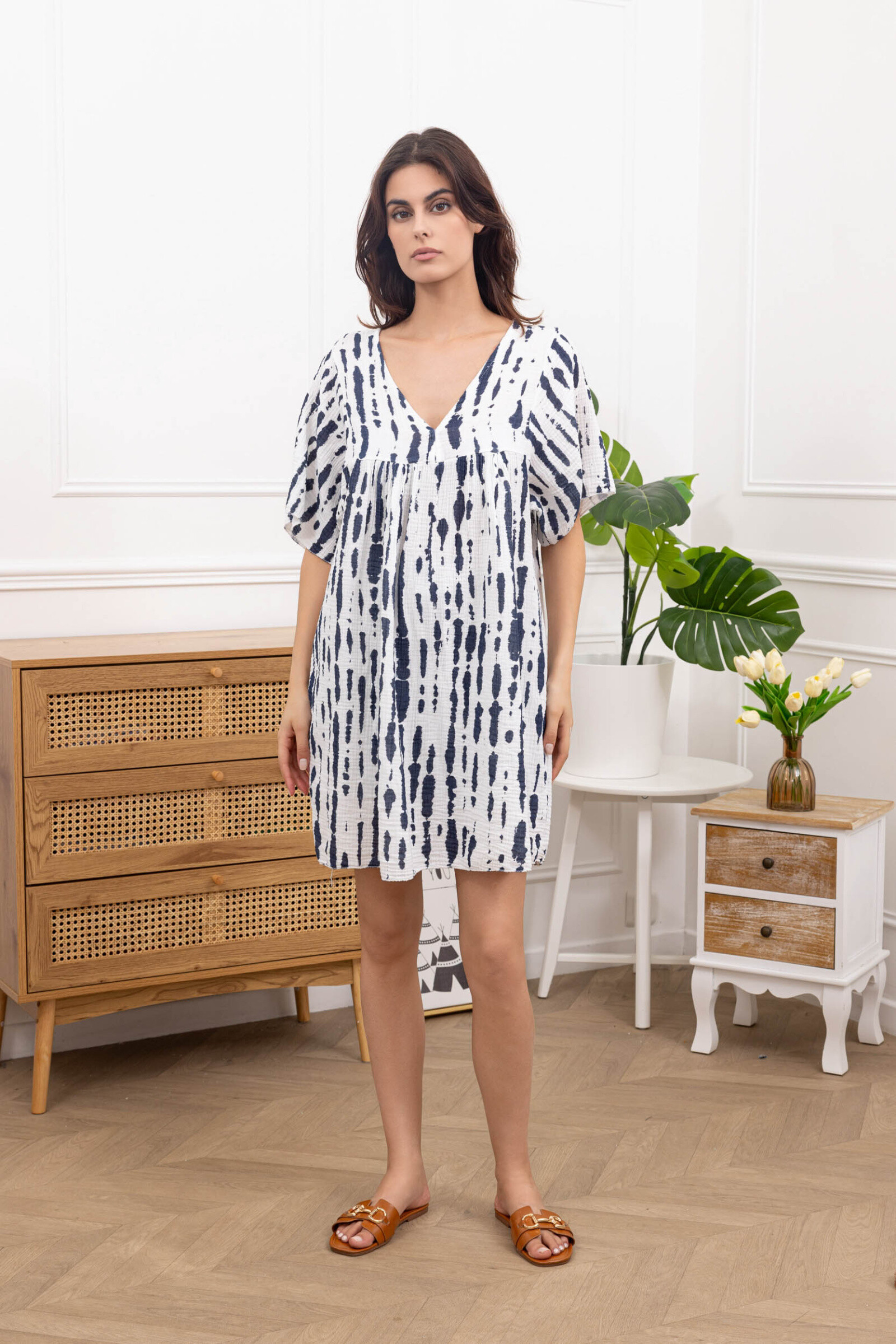 Grossiste Sun Love - Robe à imprimée Tie & dye en gaze de coton