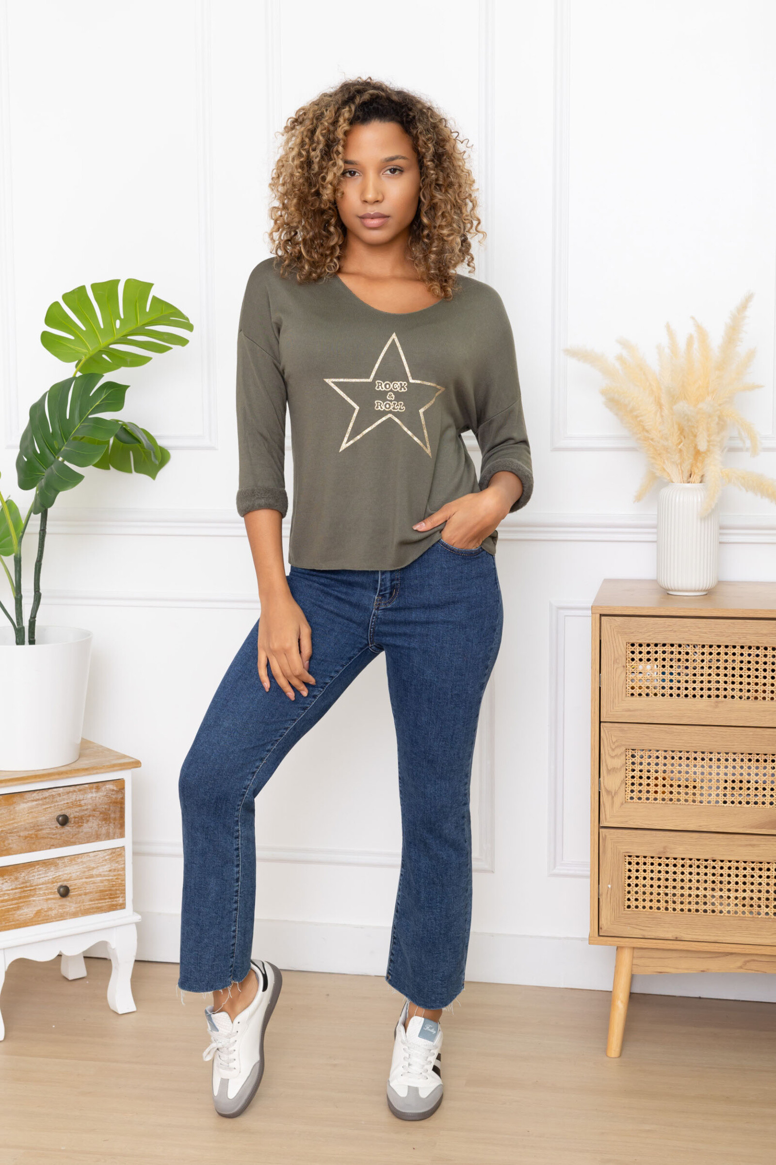 Top rock & roll épais pour femme en viscose et nylon, idéal pour l'automne, fabriqué en viscose, nylon, polyester et élasthanne.