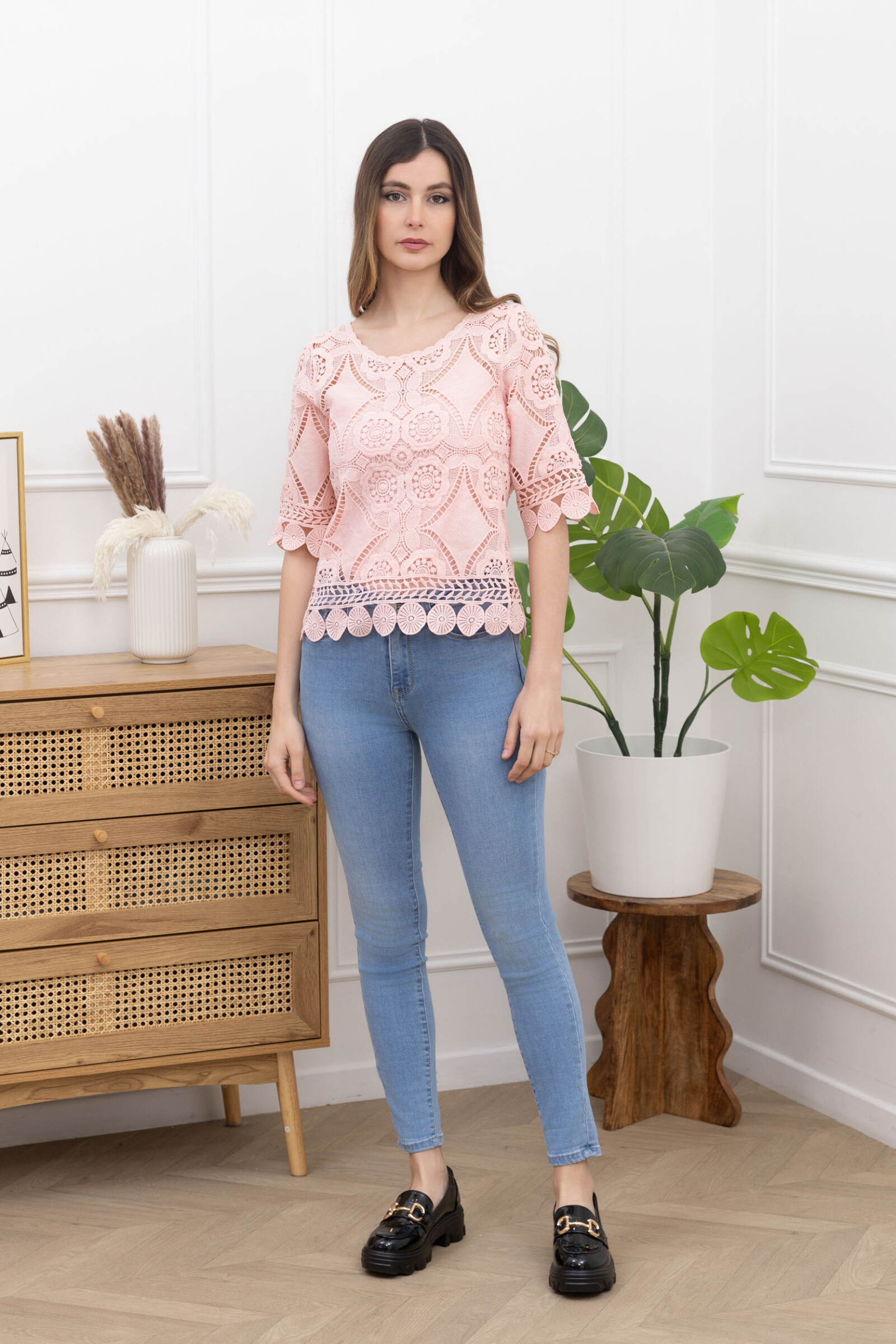 Grossista Sun Love - Top in pizzo con canottiera